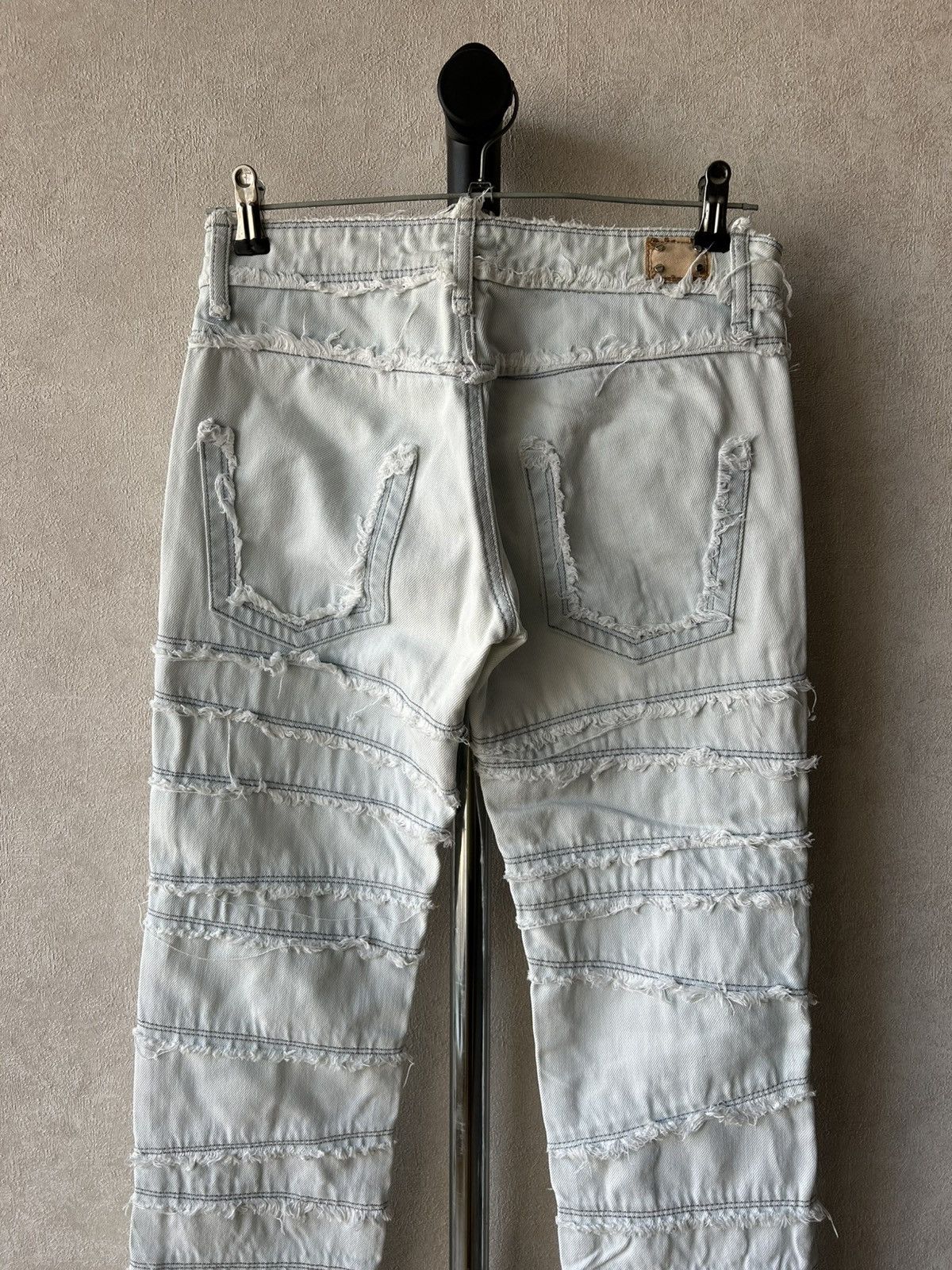 Dolce & Gabbana Dolce & Gabbana Staked and Ripped Slim Fit Jeans Y2K Size 28" / US 6 / IT 42 - 5 Thumbnail