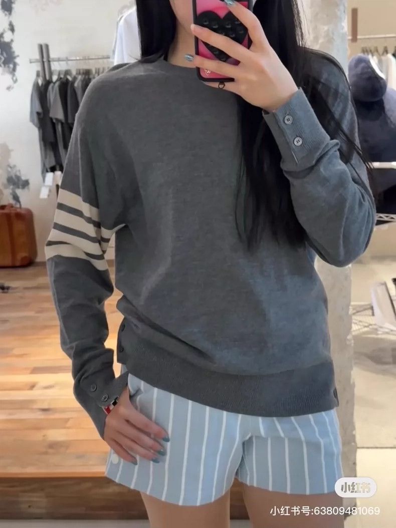 Thom Browne Thom Browne Blue and white striped pull-on shorts Size 26" / US 2 / IT 38 - 4 Thumbnail