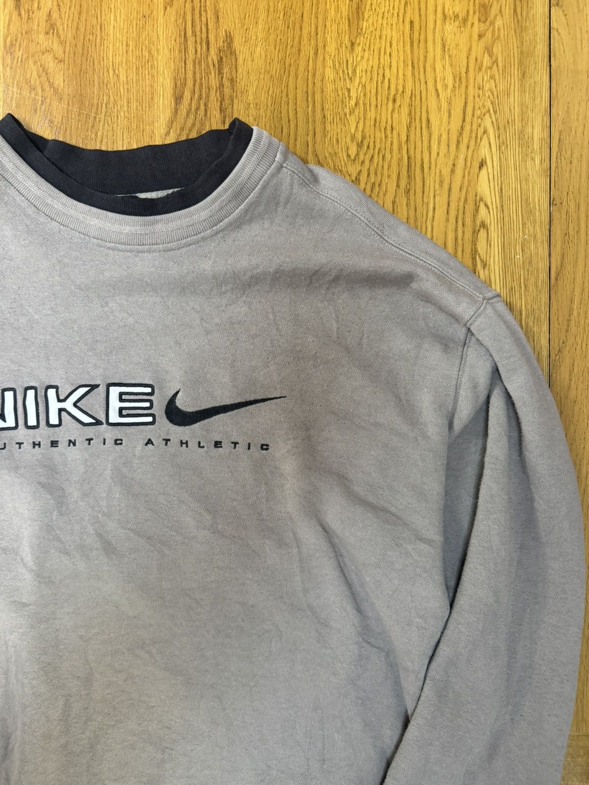 Nike Vintage Nike “Authentic Athletic” Sweatshirt - Size M Size US M / EU 48-50 / 2 - 3 Thumbnail
