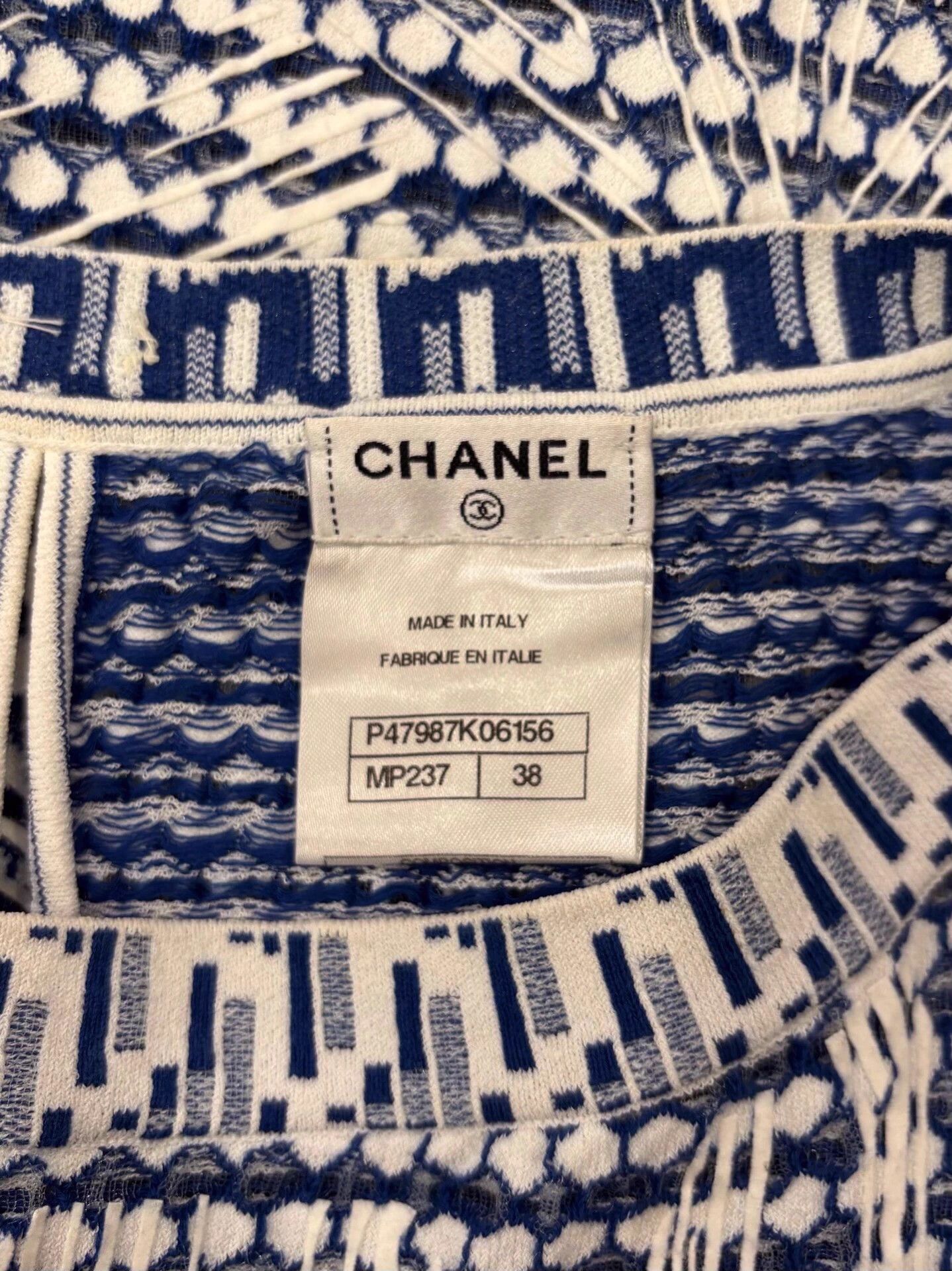 Chanel Chanel blue/white colorblocked polka floral knit dress Size S / US 4 / IT 40 - 5 Thumbnail