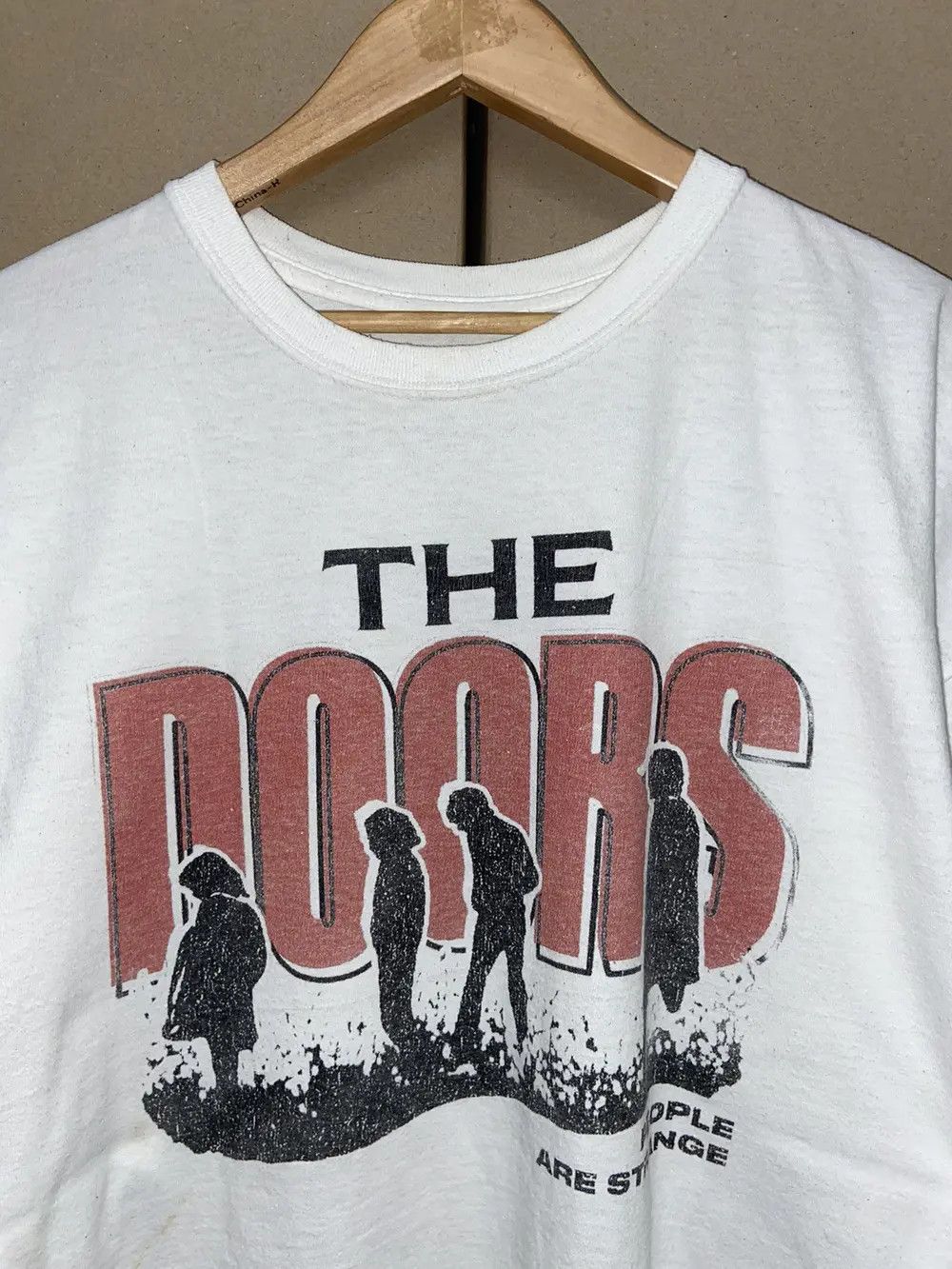 Band Tees VINTAGE THE DOORS PEOPLE ARE STRANGE ROCK BAND TEE T SHIRT Size US XXL / EU 58 / 5 - 7 Thumbnail
