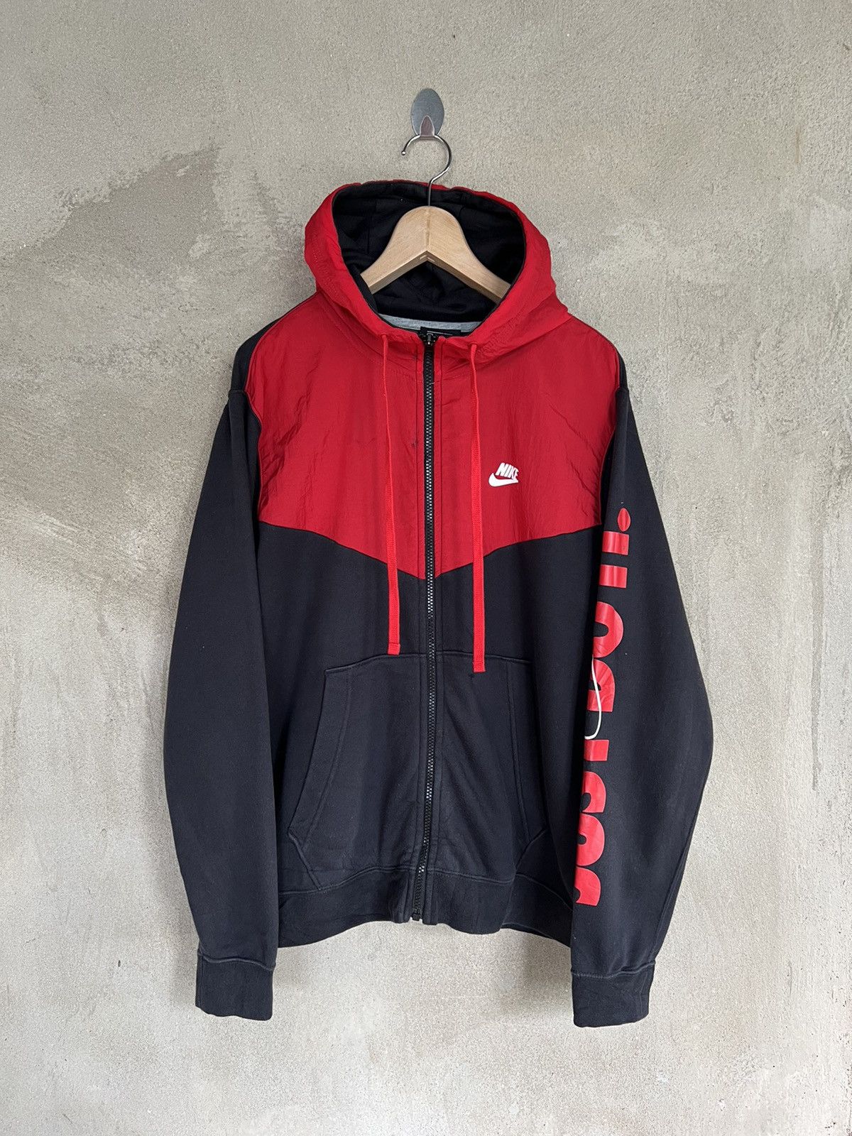 Nike Nike Small Logo Hoodies Size US XL / EU 56 / 4 - 2 Thumbnail