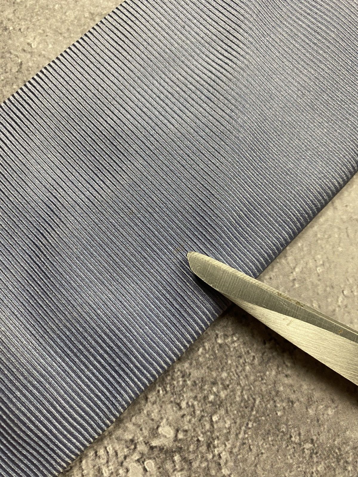 Burberry Burberry Tie Silk Vintage luxury Made in Italy Monogram Size ONE SIZE - 18 Thumbnail