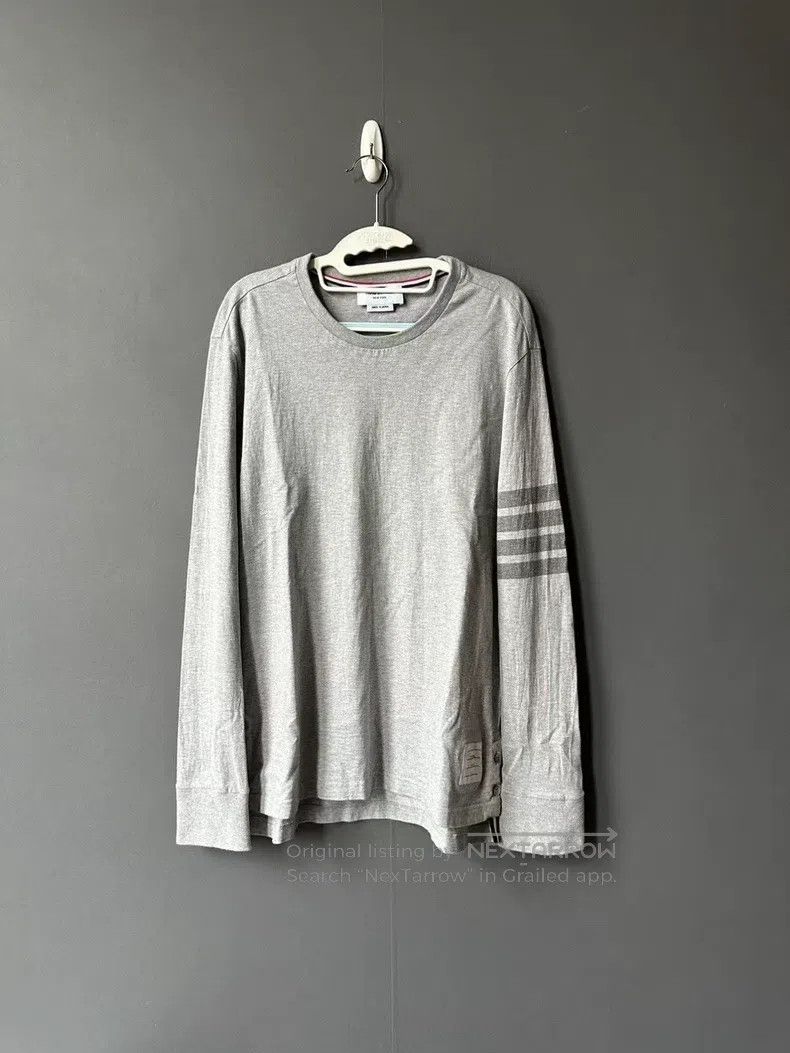Thom Browne Thom Browne Gray Sleeve Logo Long Sleeve Size US S / EU 44-46 / 1 - 1 Thumbnail