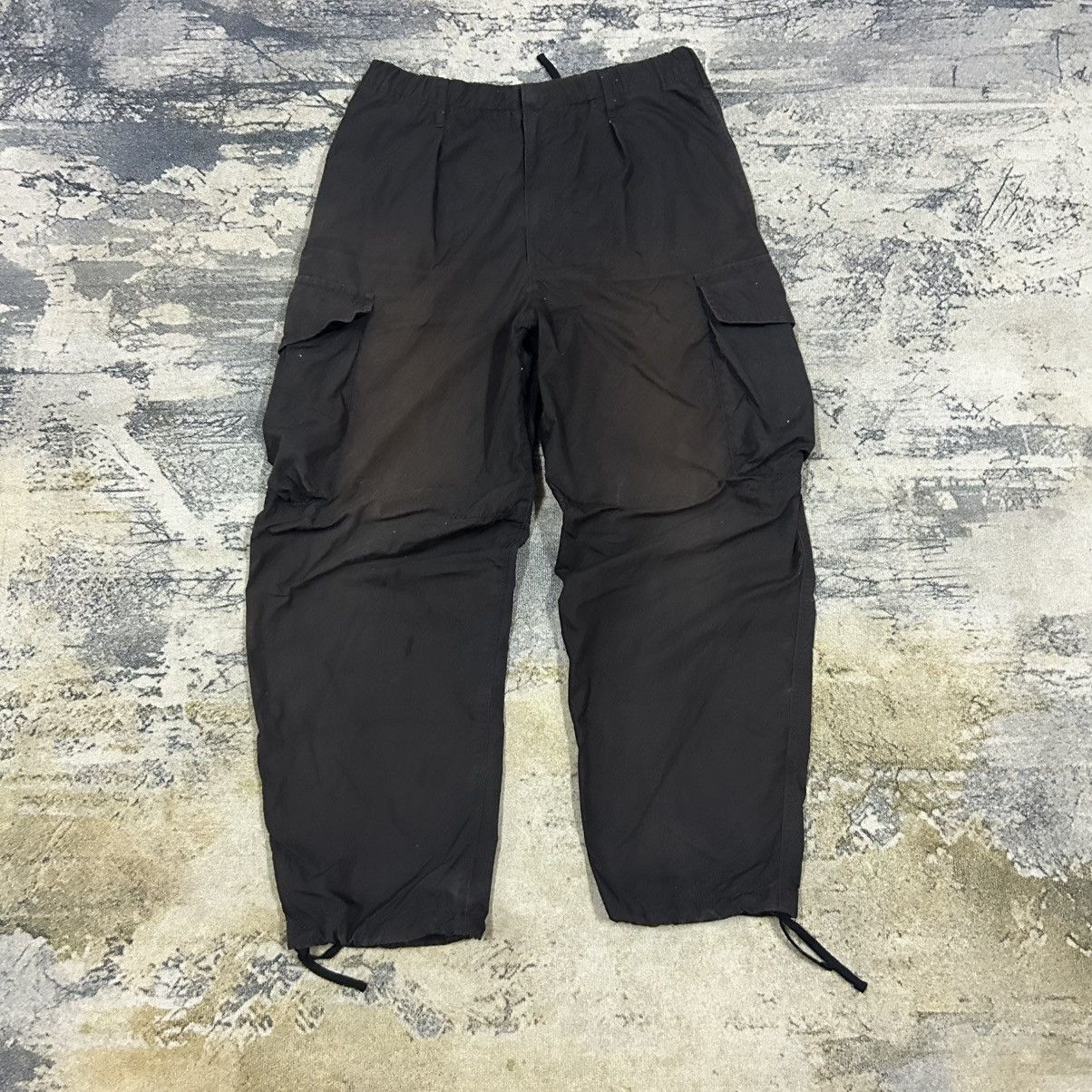 Japanese Brand × Uniqlo Japanese Uniqlo Baggy Parachute Cargo Pants Size US 31 - 1 Thumbnail