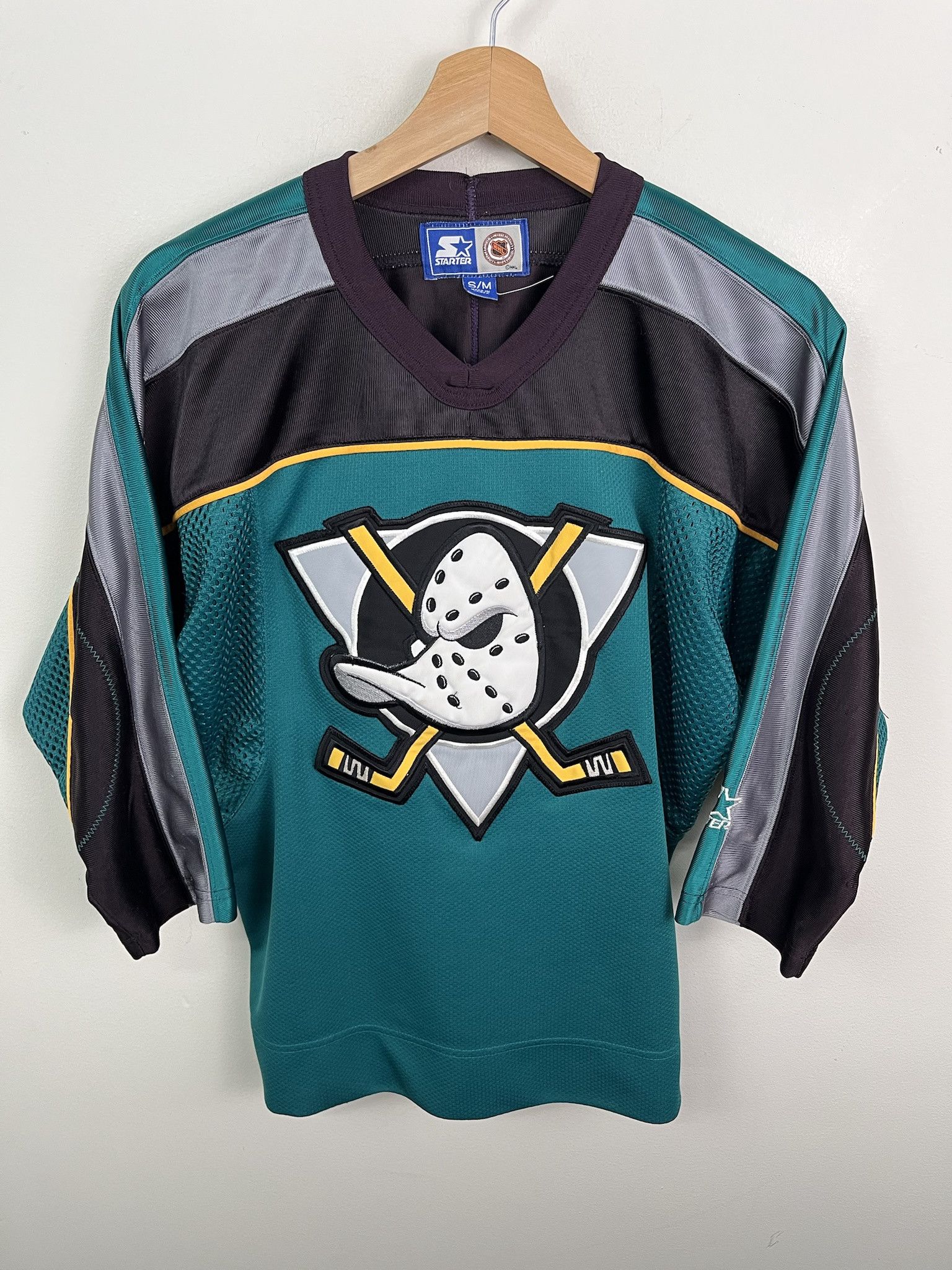 NHL Vintage Mighty Ducks Jersey Y2K Mighty Ducks Hockey Jersey Size S/M Size US S / EU 44-46 / 1 - 1 Thumbnail