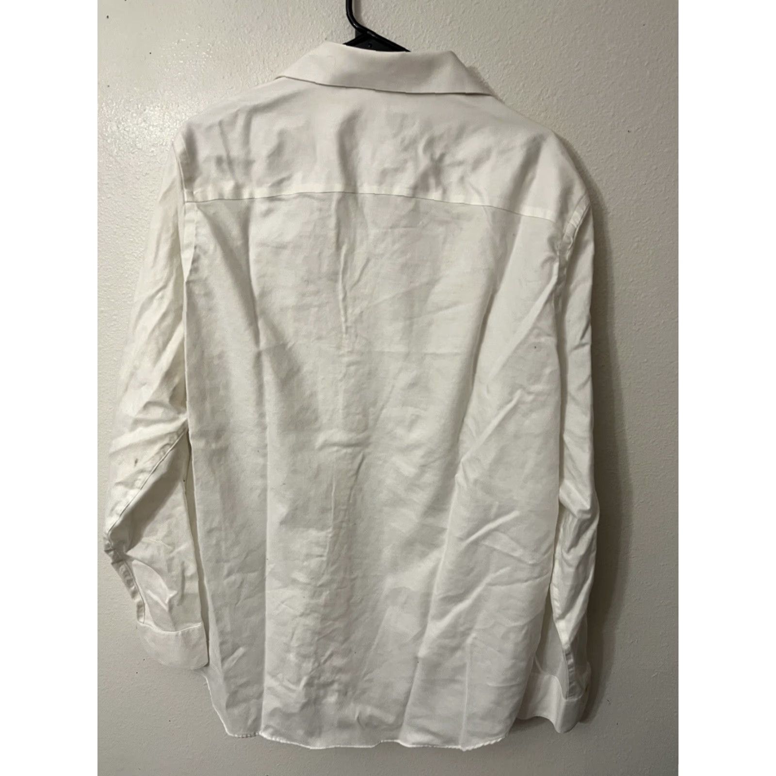 Calvin Klein Calvin Klein Dress Shirt Classic Fit Regular Non-Iron White 100% Cotton Size 16 Long Sleeve Mens Size US L / EU 52-54 / 3 - 2 Thumbnail