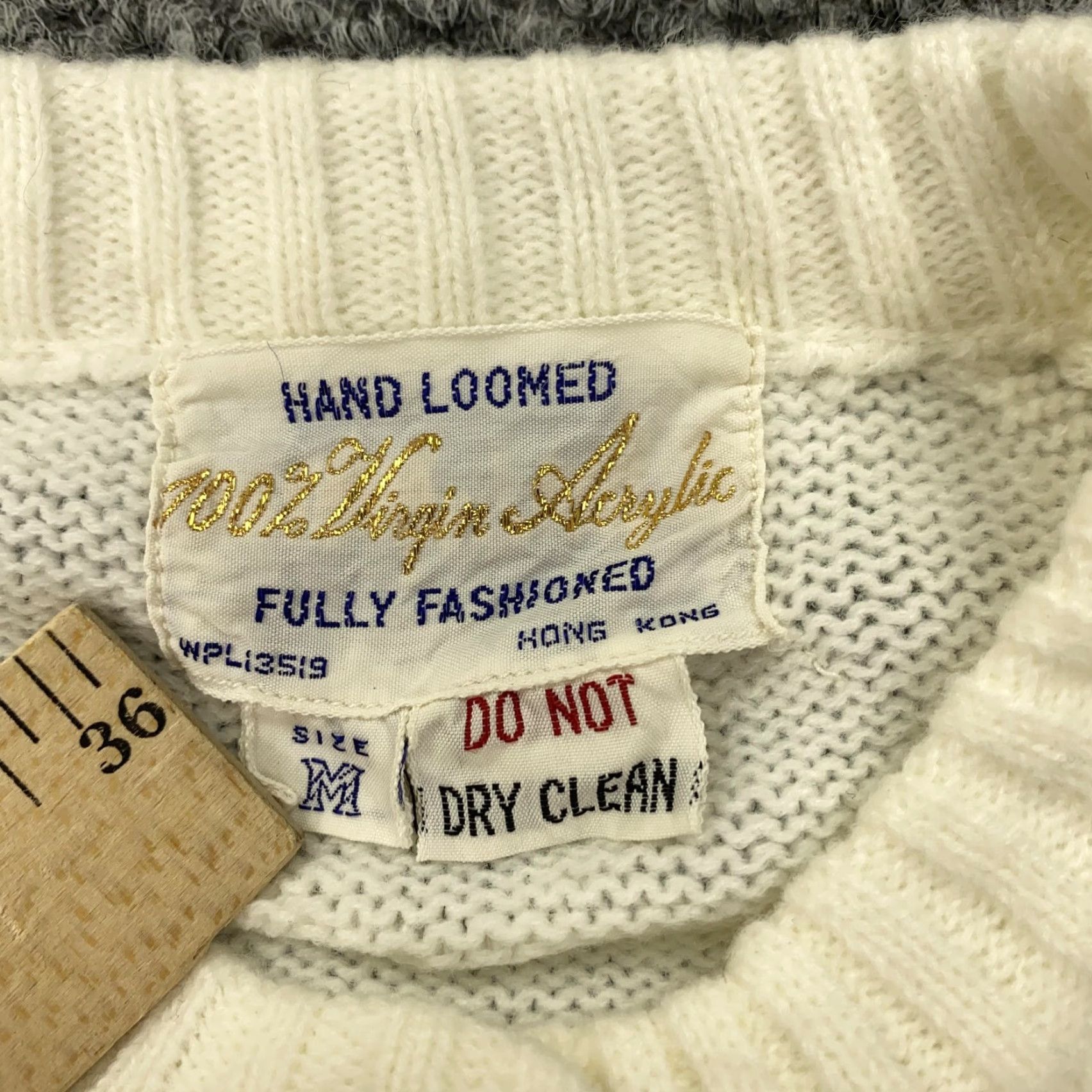 Vintage VINTAGE Cellini Sweater Cardigan Women Medium Hand Loomed Cable Knit Hong Kong 60s White Ladies Medium Vintage Knit Embellished 1960s Size M / US 6-8 / IT 42-44 - 4 Thumbnail