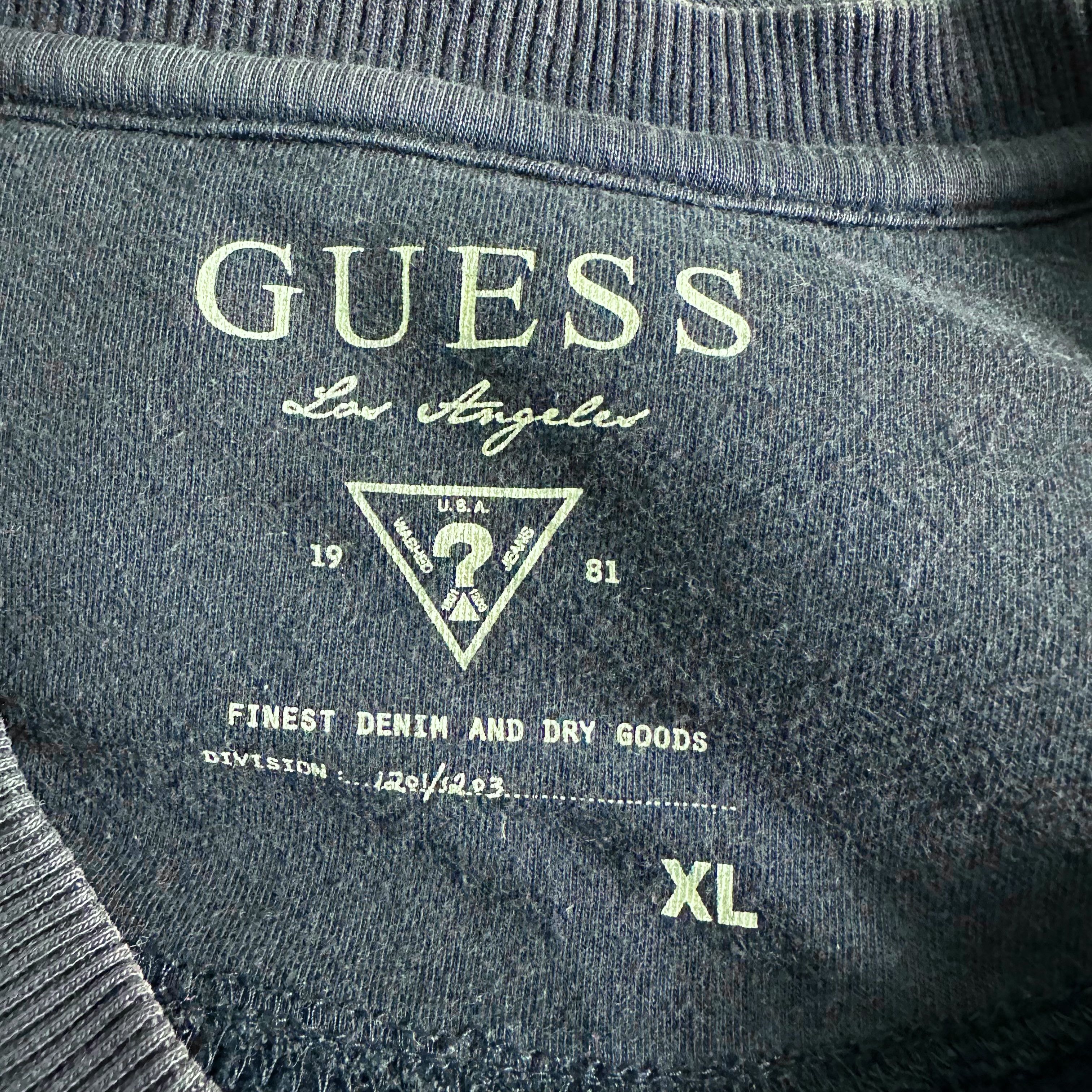Guess 🔥RARE🔥Vintage Guess Velvet Logo Crewneck Sweatshirt Size US XL / EU 56 / 4 - 5 Thumbnail