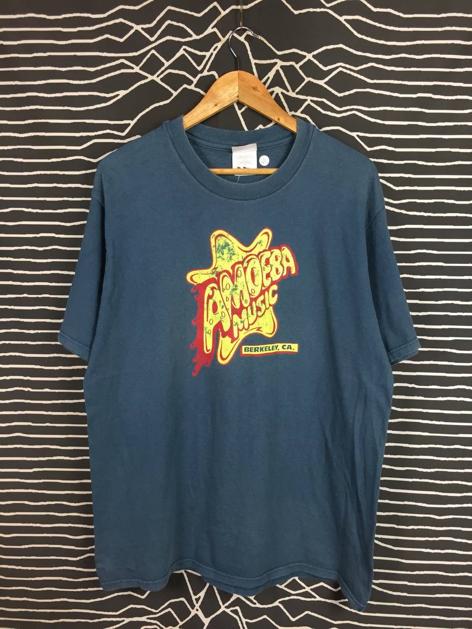 Vintage Vtg 00s Amoeba Music Independent Record Store Tee Size US L / EU 52-54 / 3 - 1 Thumbnail