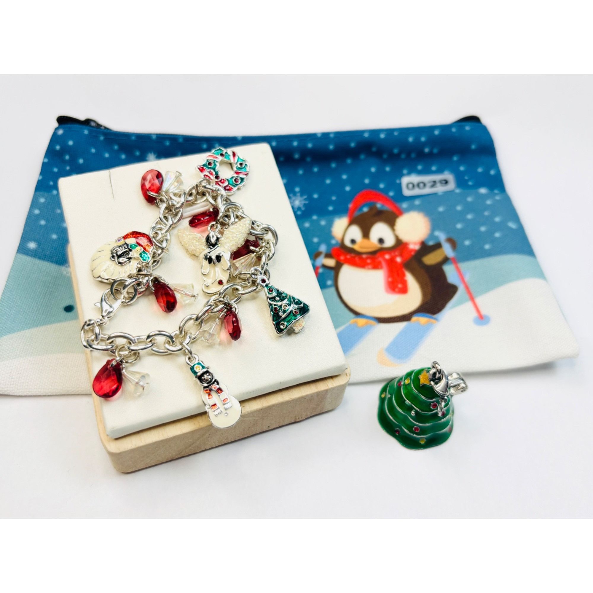 Other Holiday-Themed Charm Bracelet With Accessories Size ONE SIZE - 3 Thumbnail