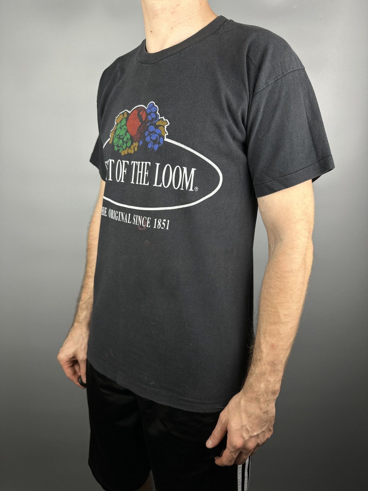 Vintage 80s Vintage Fruit Of The Loom FOTL Logo T Shirt Tee 90s Size US L / EU 52-54 / 3 - 10 Thumbnail