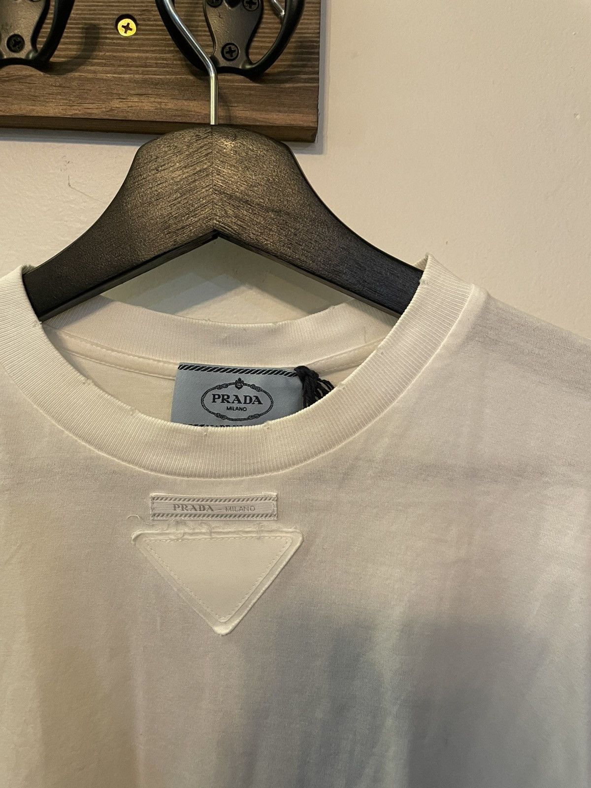 Prada PRADA SLIM FIT DISTRESSED LOGO TANK Size US XS / EU 42 / 0 - 3 Thumbnail