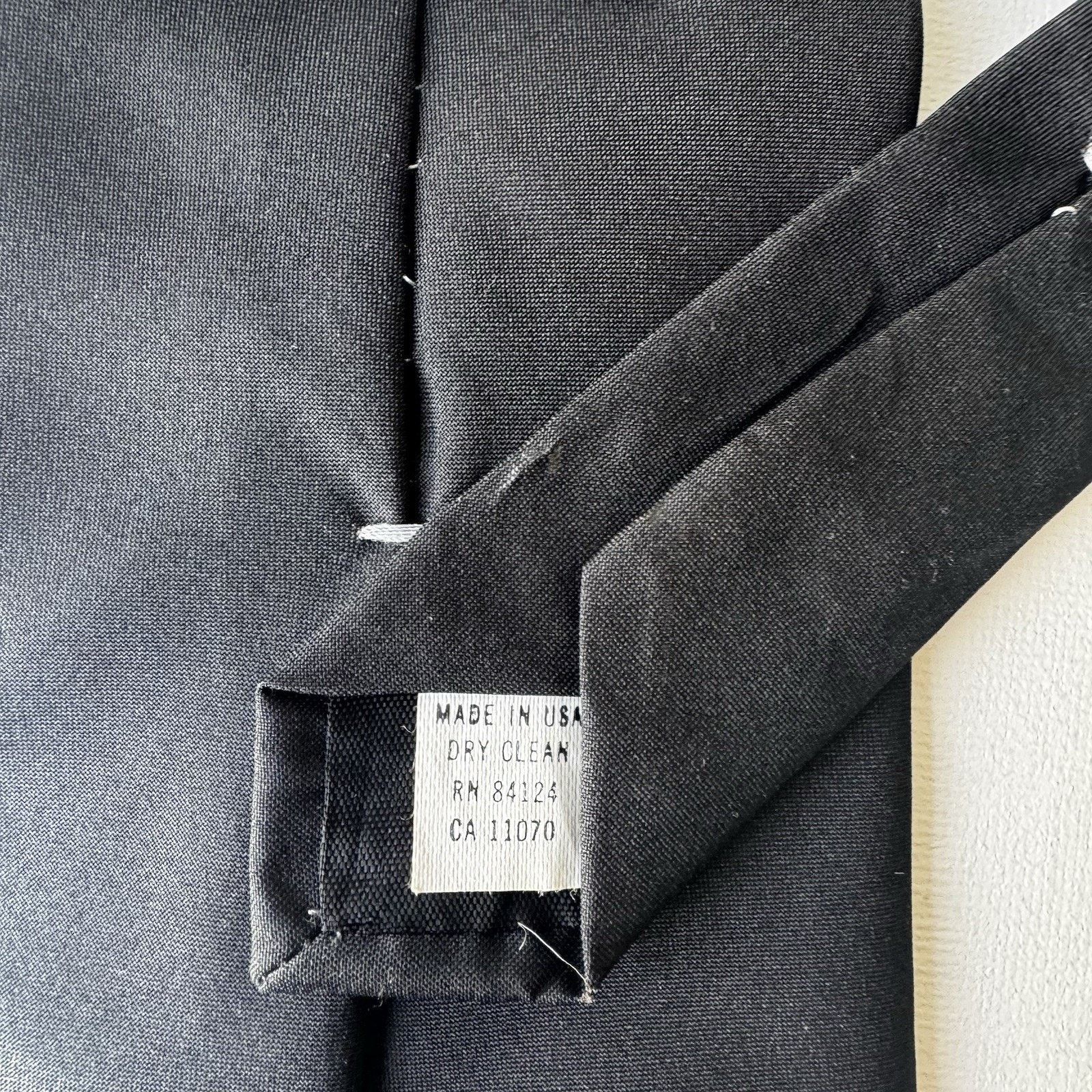 Ralph Marlin Ralph Marlin x The Beatles “Signatures” Tie — Vintage 1990s Size ONE SIZE - 6 Thumbnail