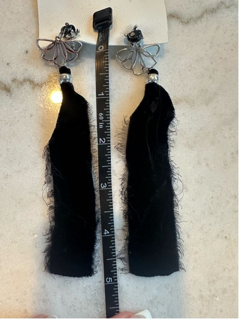 Free People NWT Free People Velvet flower earrings silver Size ONE SIZE - 2 Thumbnail