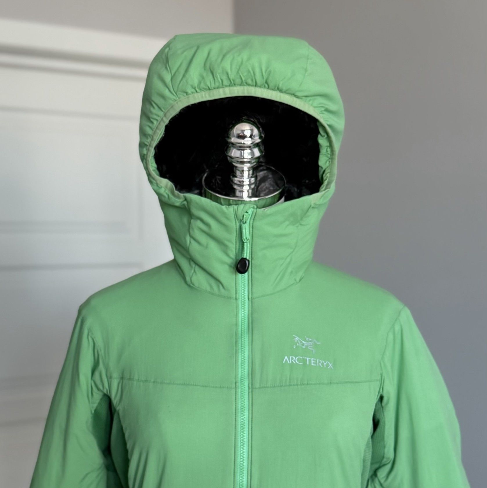 ARC'TERYX Atom LT Hoody Hooded Jacket SizeS Outdoor Trekking