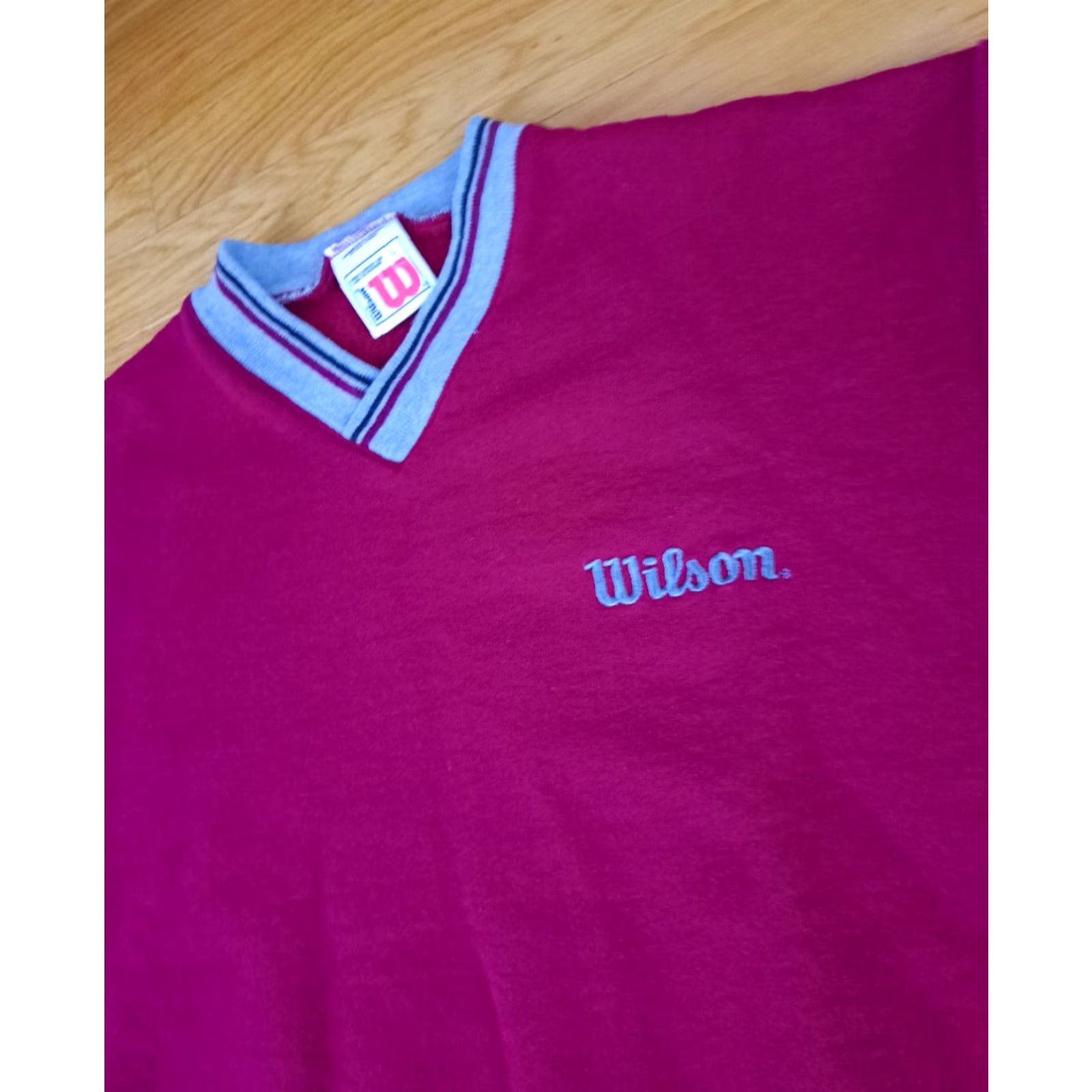 Wilson VINTAGE Wilson Sweatshirt Tennis Embroidered V-Neck Large L Red Unisex Adults Pullover Cotton Blend Canvas 26in Long Size US L / EU 52-54 / 3 - 3 Thumbnail
