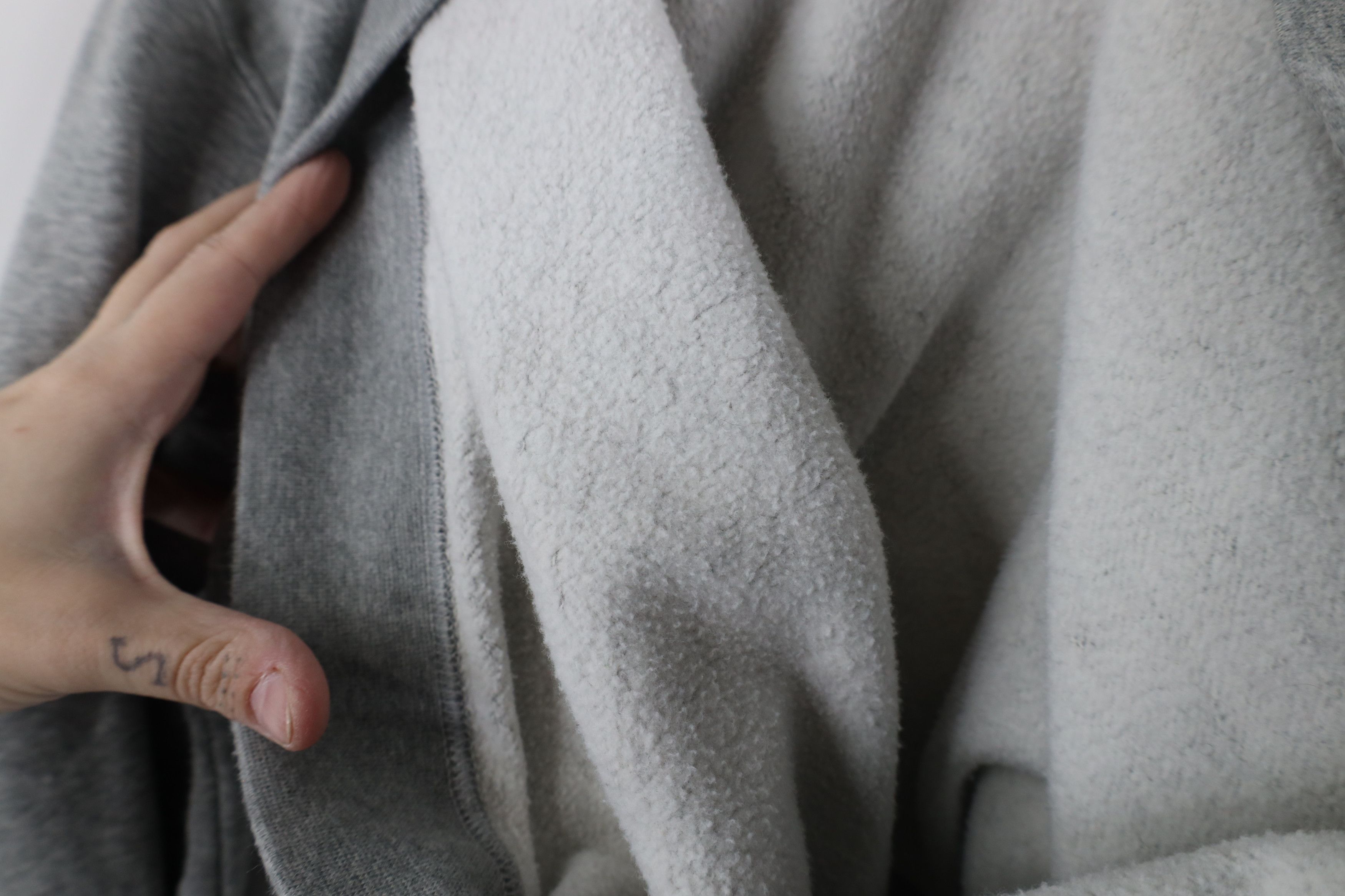 Nike × Vintage Vintage Nike Mini Swoosh Crewneck Sweatshirt Heather Gray Size US L / EU 52-54 / 3 - 9 Thumbnail