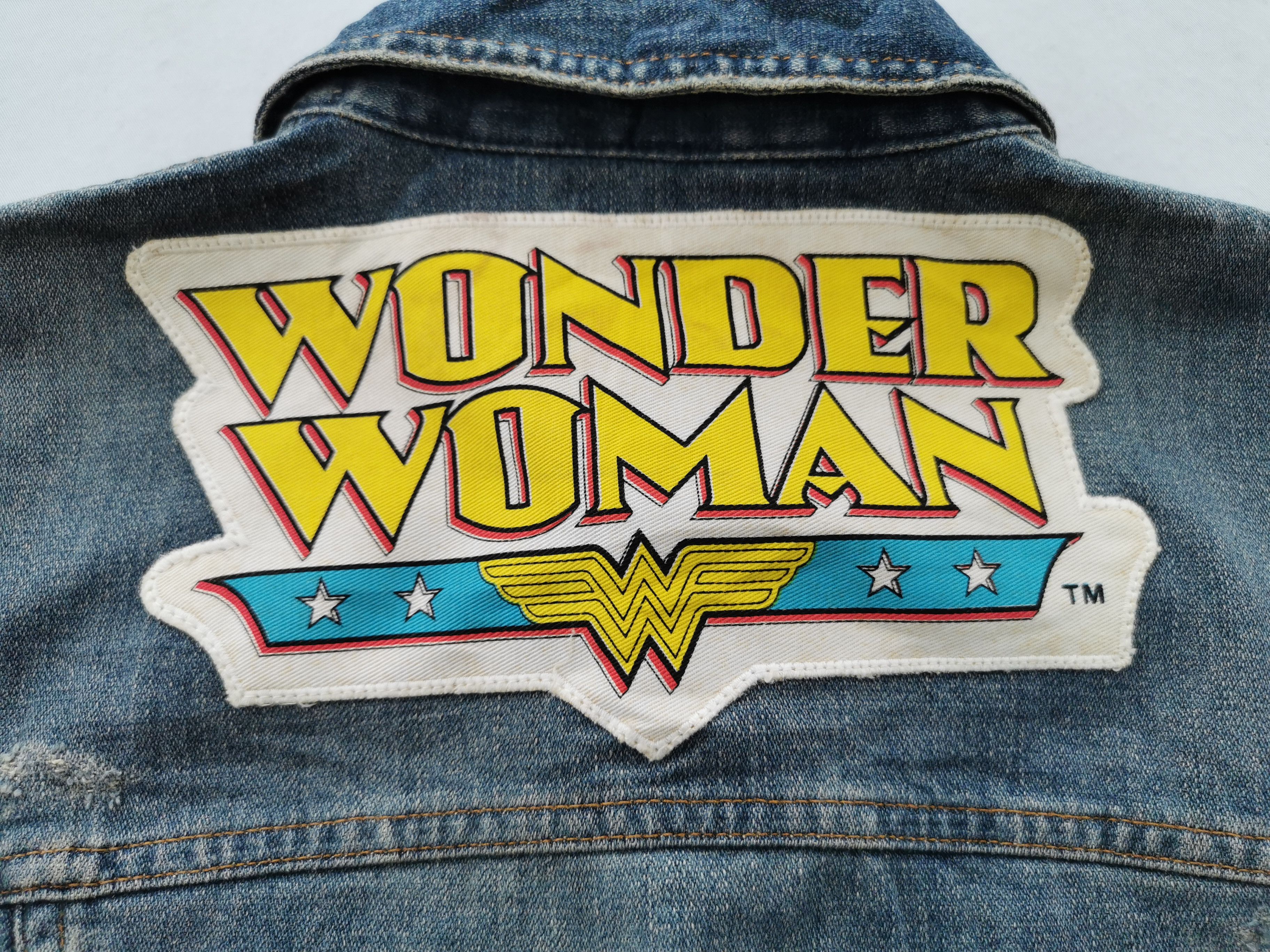 Dolce & Gabbana Vintage 90s Dolce & Gabbana Wonder Women Denim Jacket Size M / US 6-8 / IT 42-44 - 5 Thumbnail