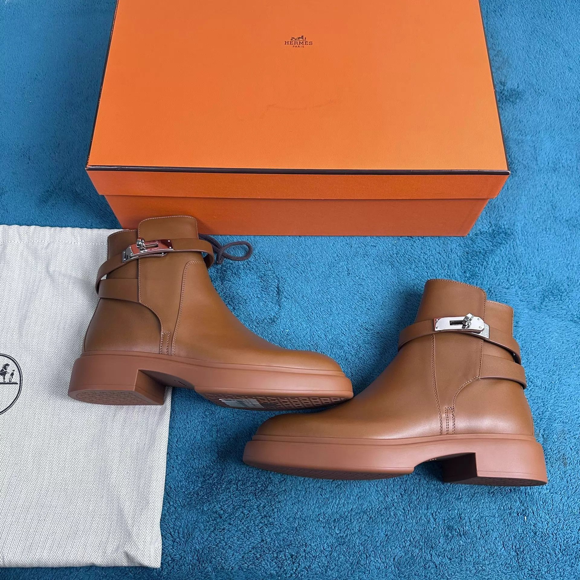 Hermes Hermès VEO Vintage Calfskin Short Brown Boots Size US 7.5 / IT 37.5 - 2 Thumbnail