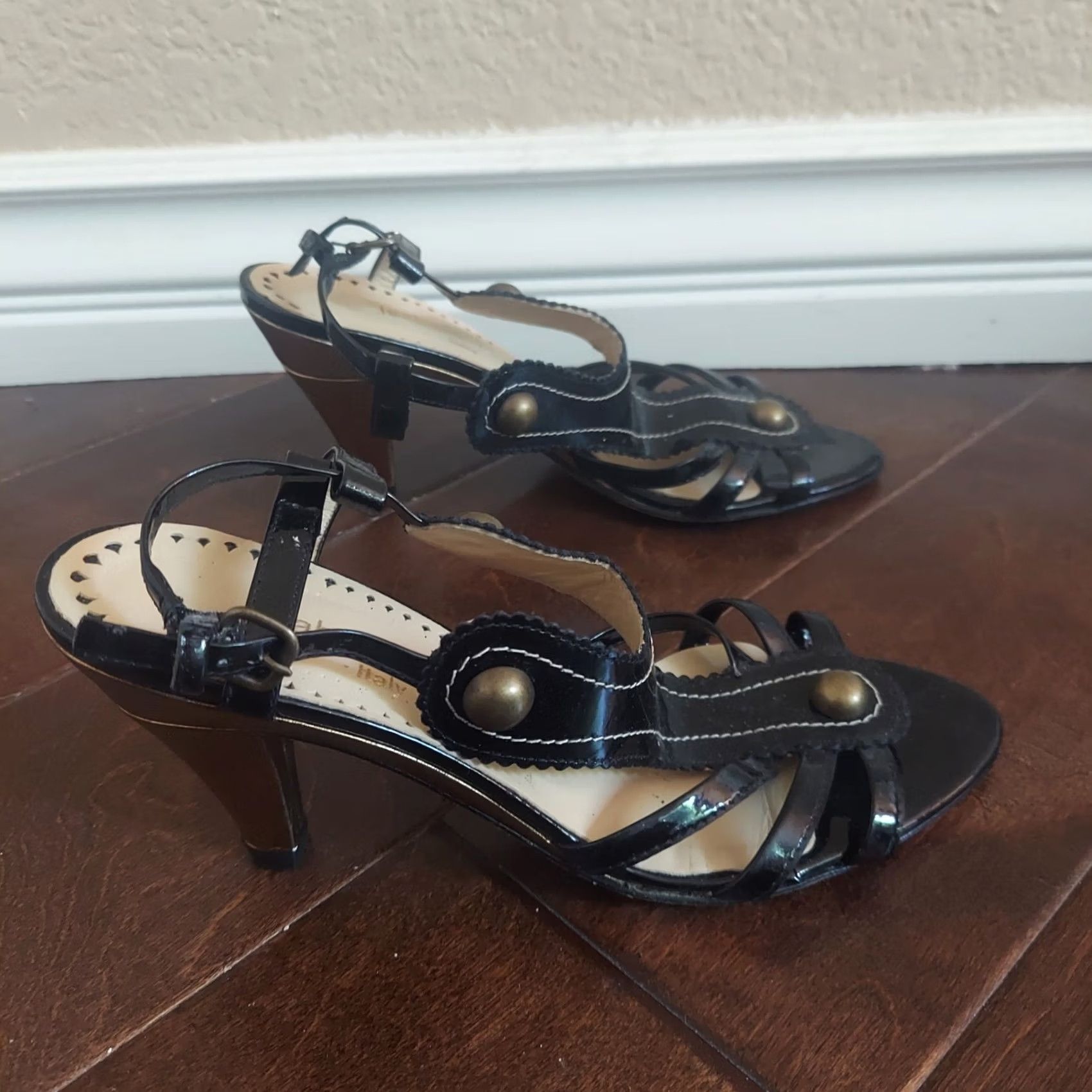 Vintage Isabella Fiore Women's Slingbacks Heels Made in Italy Size 6.5 M Green Black, Solid, Leather, Heel, 1 3/4 in. to 2 3/4 in., Women's, Casual, 90s? Size US 7 / IT 37 - 4 Thumbnail