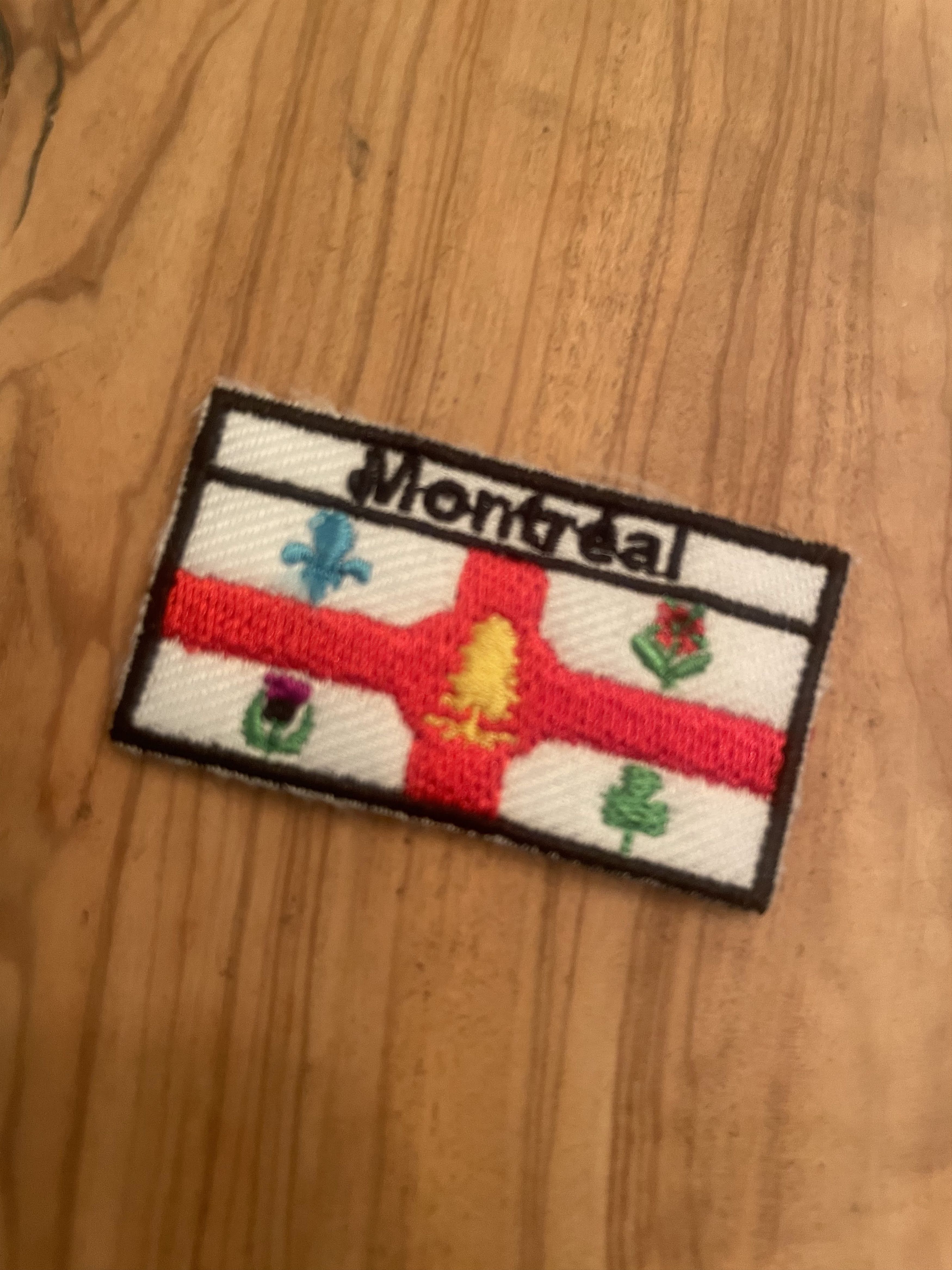 Other Vintage 90s MONTREAL FLAG Sew / Iron-On Patch Canadian Size ONE SIZE - 4 Thumbnail