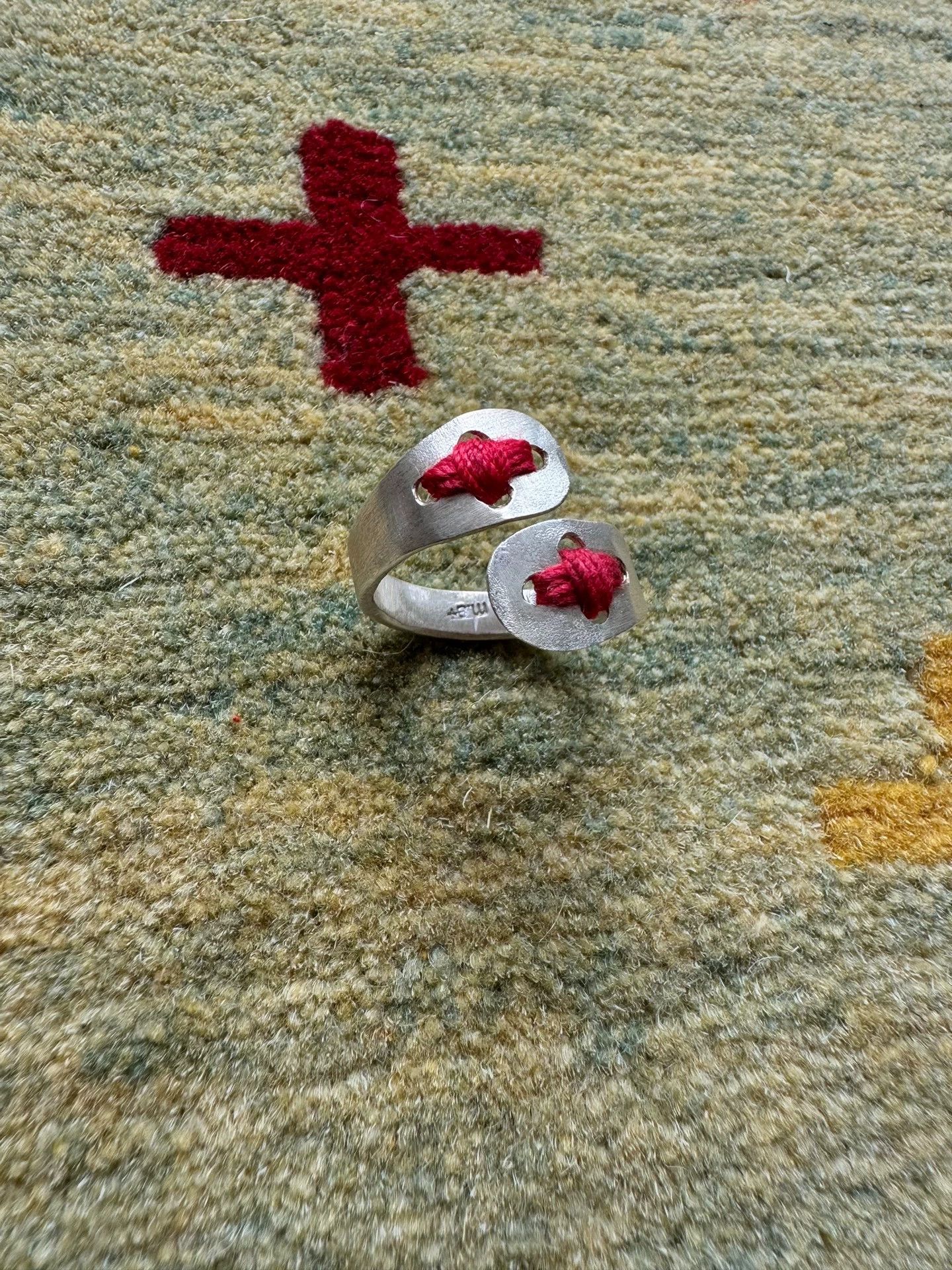 Ma+ maurizio amadei m.a+ red string cross ring s AGNS3 Size ONE SIZE - 2 Thumbnail