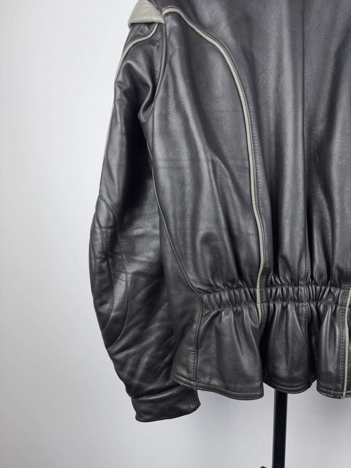 Other Vintage Schwabenleder German Biker Jacket Quilted Leather Size US L / EU 52-54 / 3 - 11 Thumbnail