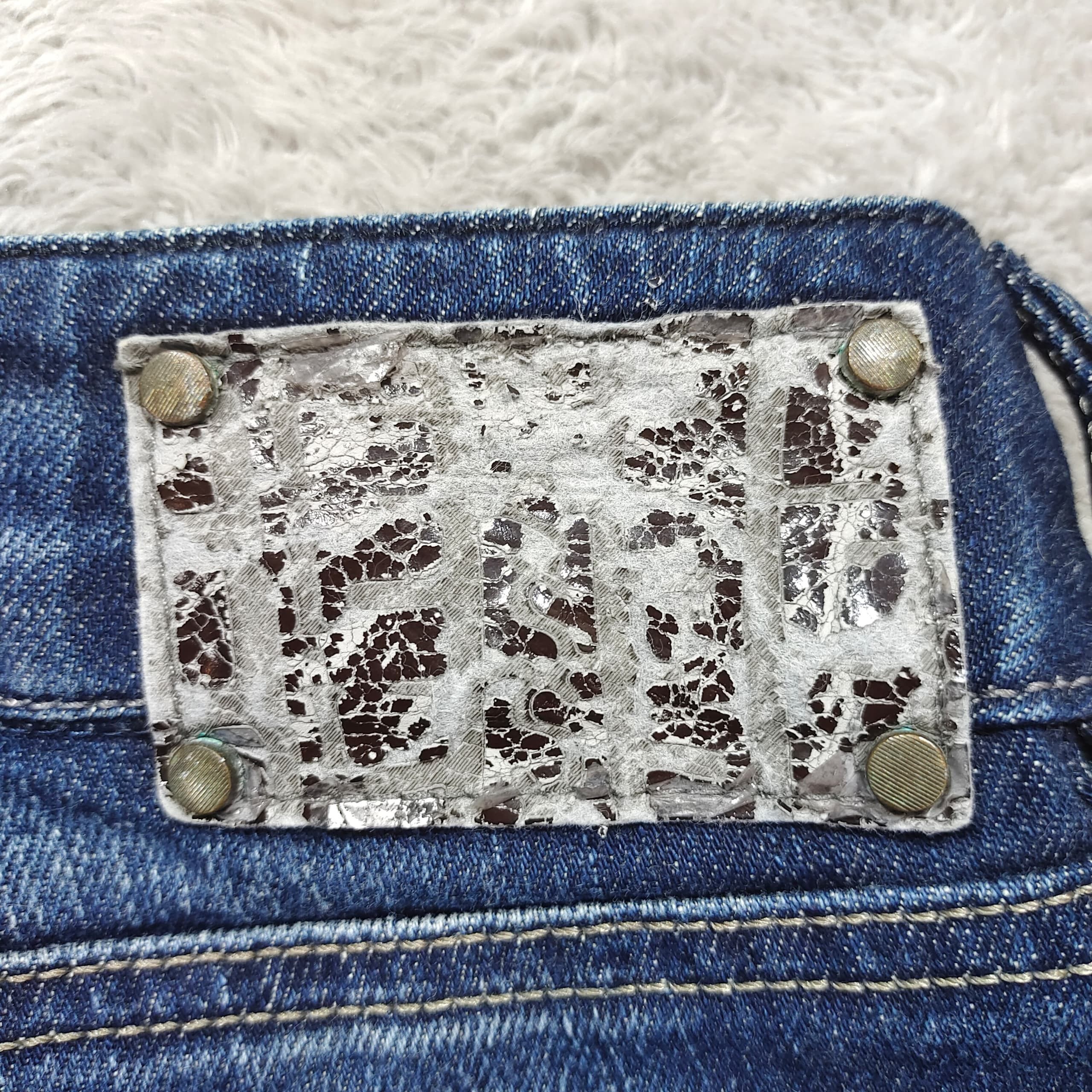 Diesel Y2K DIESEL INDUSTRY LOUVELY FLARE BOOT CUT JEANS Size 30" / US 8 / IT 44 - 6 Thumbnail