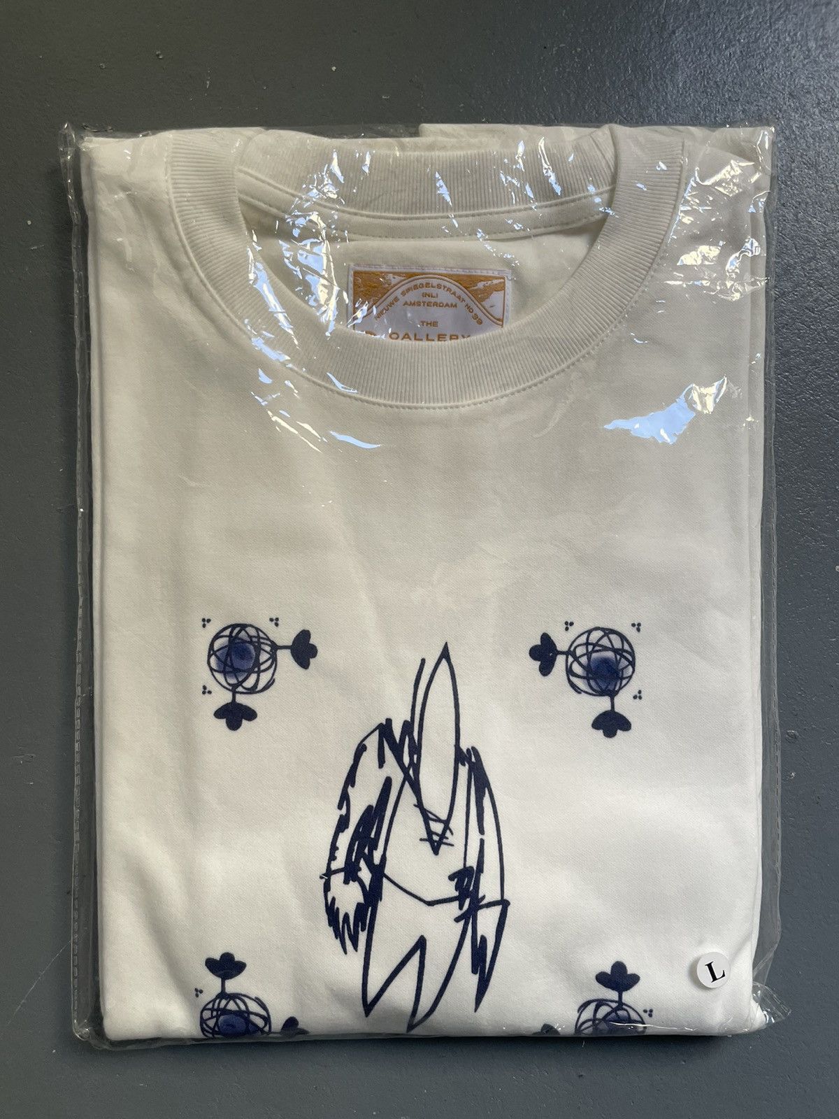 Futura × Recon Futura x Oallery Amsterdam ‘DELFS BLAUW’ Exclusive T-Shirt Size US L / EU 52-54 / 3 - 2 Thumbnail