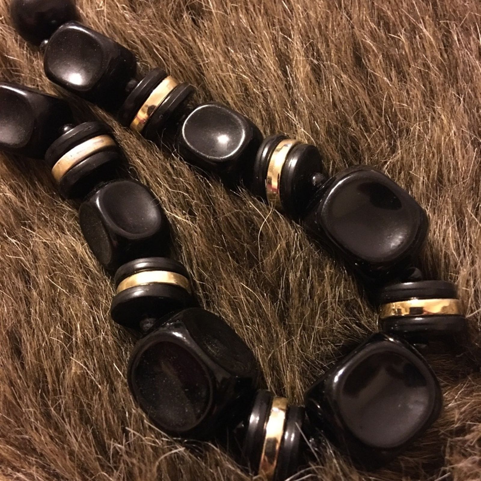 Vintage Vintage black beads with gold accent necklace Size ONE SIZE - 6 Thumbnail