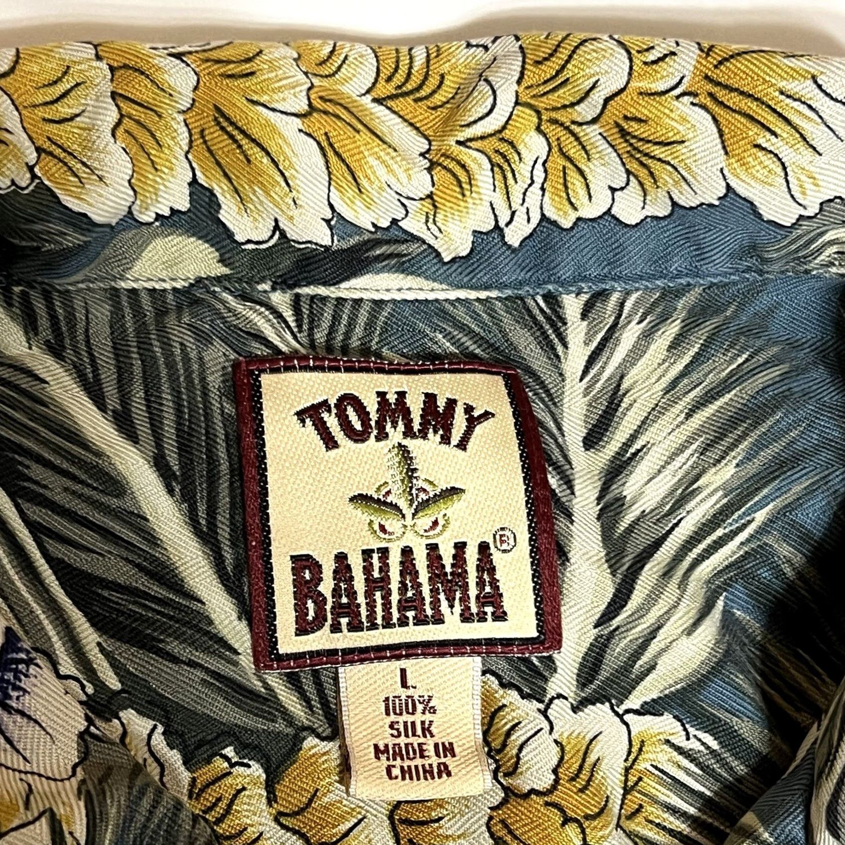Tommy Bahama Tommy Bahama Hawaiian Shirt Men L Multicolor Floral Silk Button Front Short Sleeve Casual Beach Tropical Size US L / EU 52-54 / 3 - 7 Thumbnail