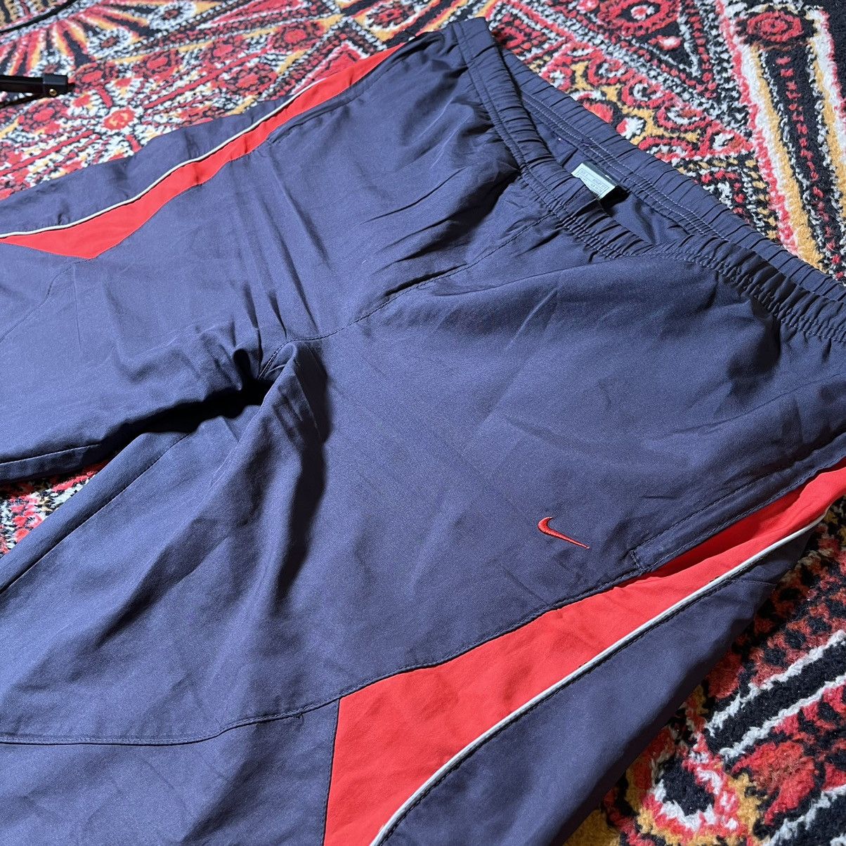 Nike × Vintage VINTAGE NYLON NIKE PANTS WITH STRIPES🎯 Size US 42 / EU 58 - 3 Thumbnail