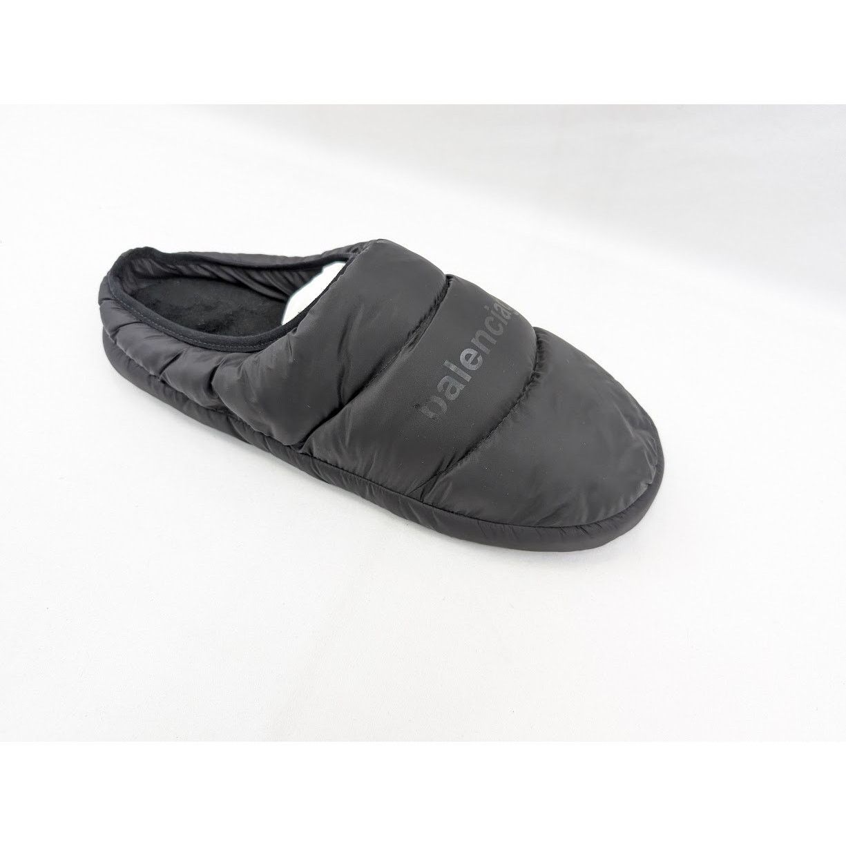 Balenciaga o1rshd1 Alaska Slipper Nylon in Black Size US 9 / EU 42 - 2 Thumbnail