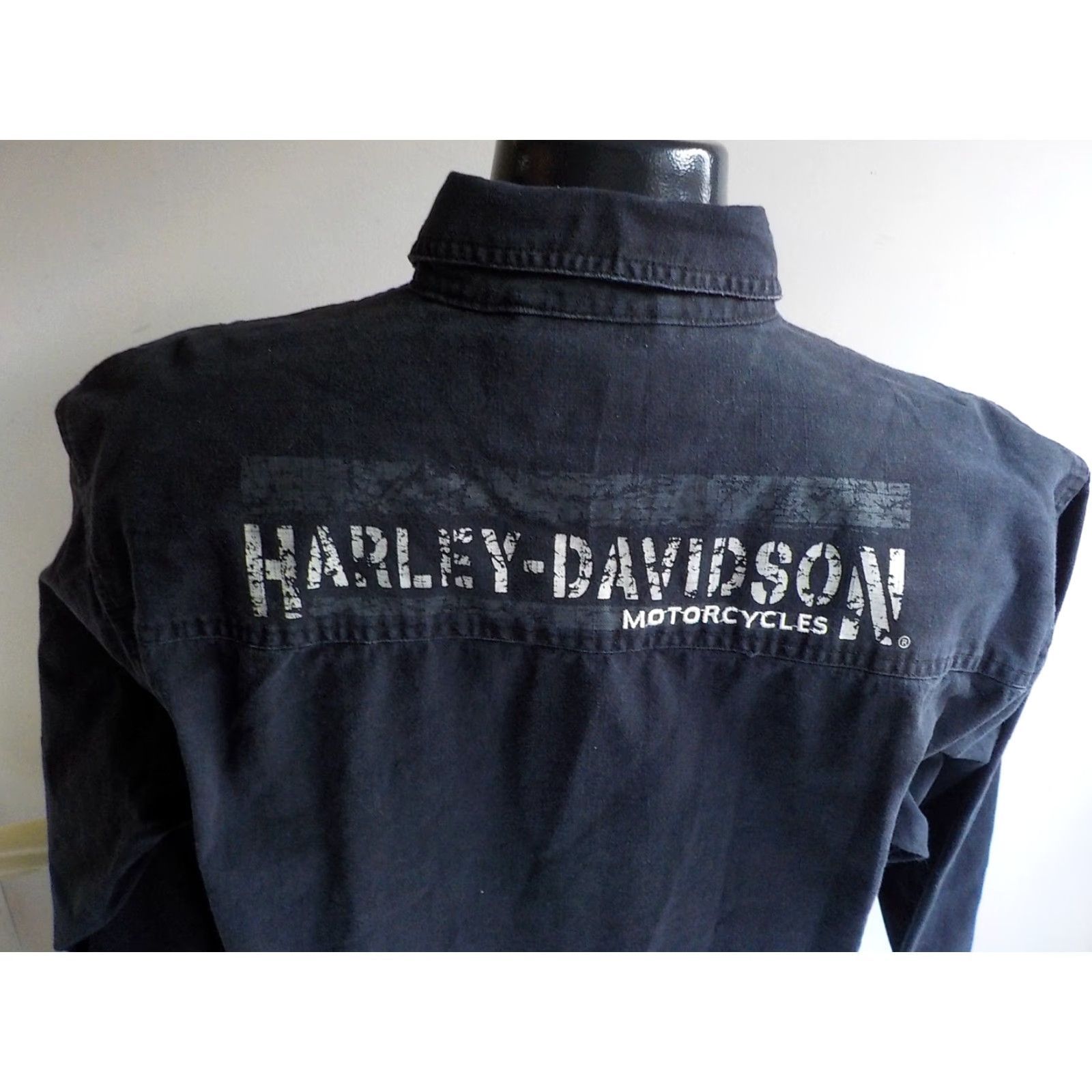 Harley Davidson VINTAGE Harley-Davidson Shirt Denim Long Sleeve Button-Front Off Black 2 Pocket 100% Cotton L Mens Size US L / EU 52-54 / 3 - 5 Thumbnail