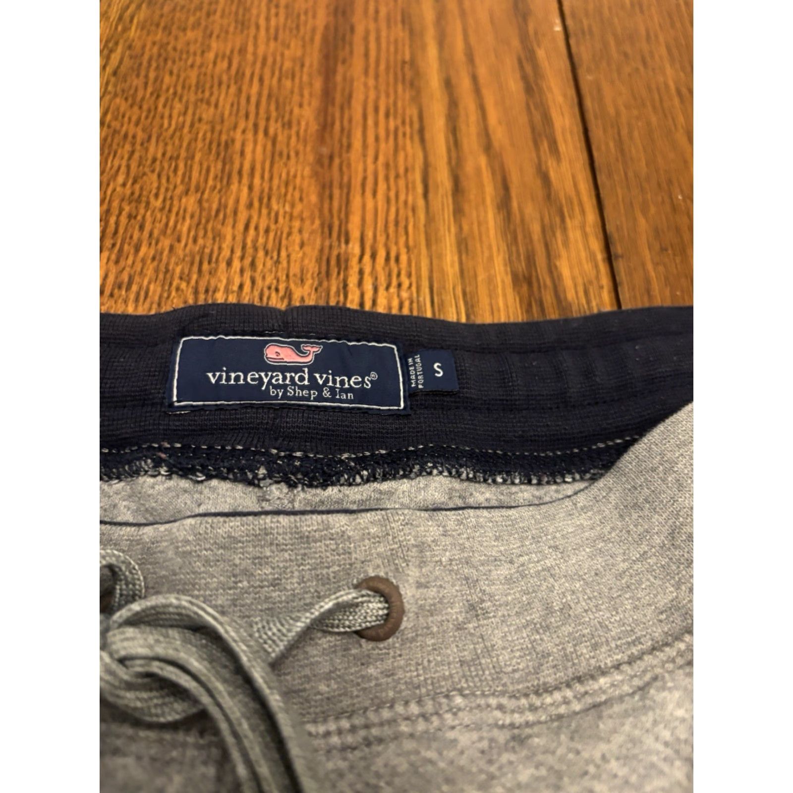 Vineyard Vines Vineyard Vines Women’s Joggers – Size S Gray Pants Regular Women Jogger Small Classic Vintage-style? Size 28" / US 6 / IT 42 - 2 Thumbnail