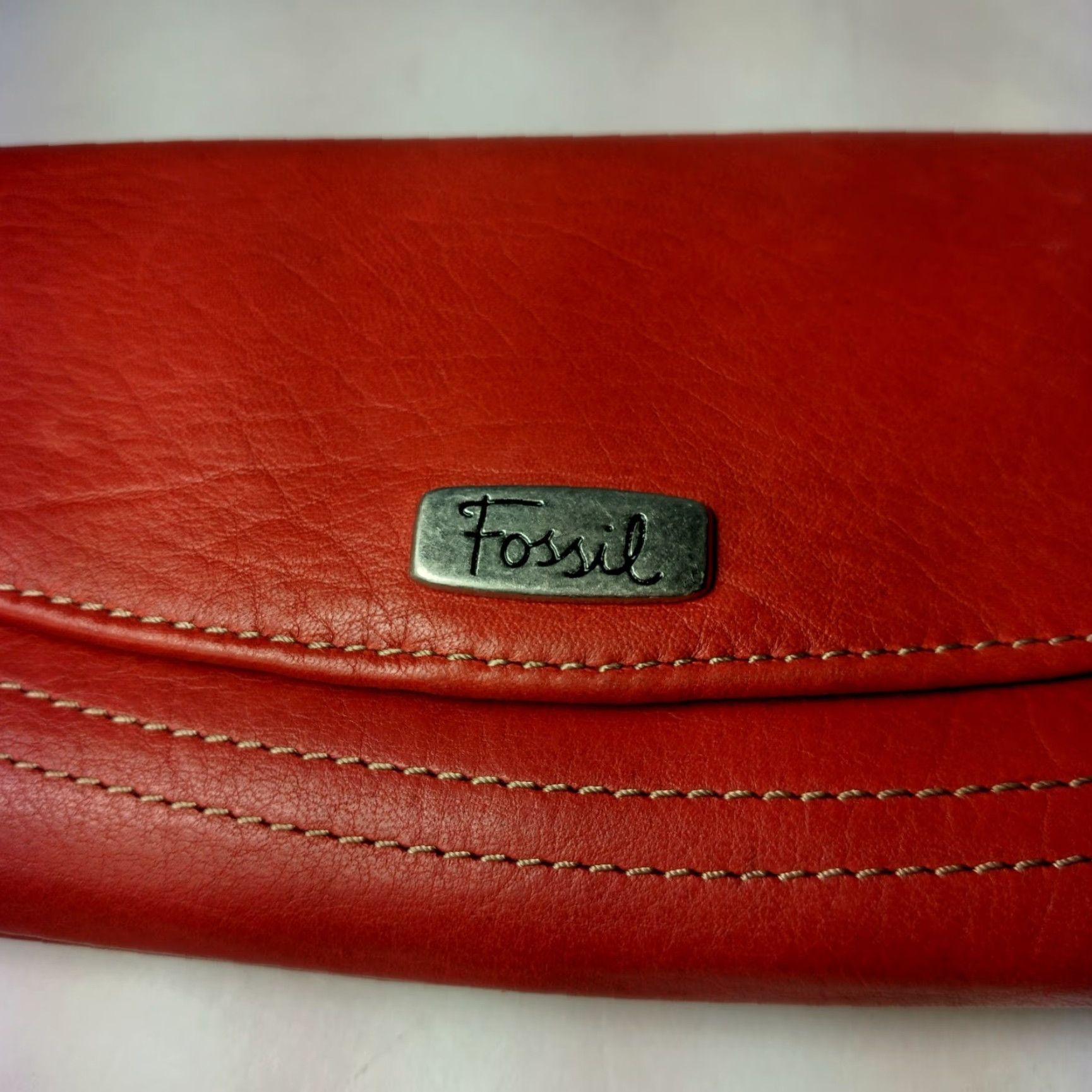 Fossil VINTAGE Fossil Leather Wallet Tri-Fold Women 12 Card Slots Checkbook Red 7.25" x 3.63" Womens Size ONE SIZE - 2 Thumbnail