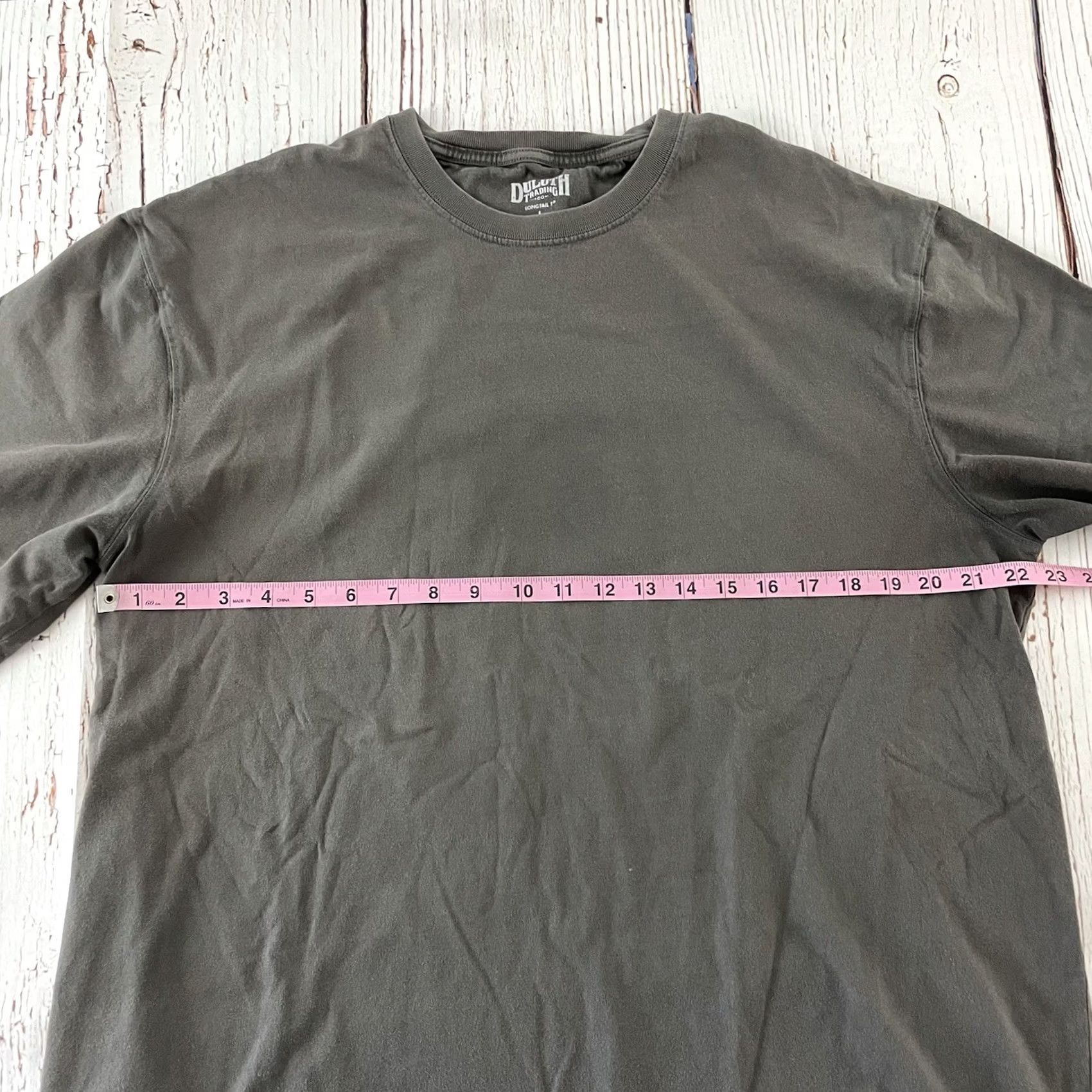 CO Duluth Trading Co Longtail T Shirt Mens L Gray 100% Cotton Short Sleeve T-Shirt Longtail Duluth Longtail Shirt Mens L Gray 100% Cotton Size US L / EU 52-54 / 3 - 3 Thumbnail