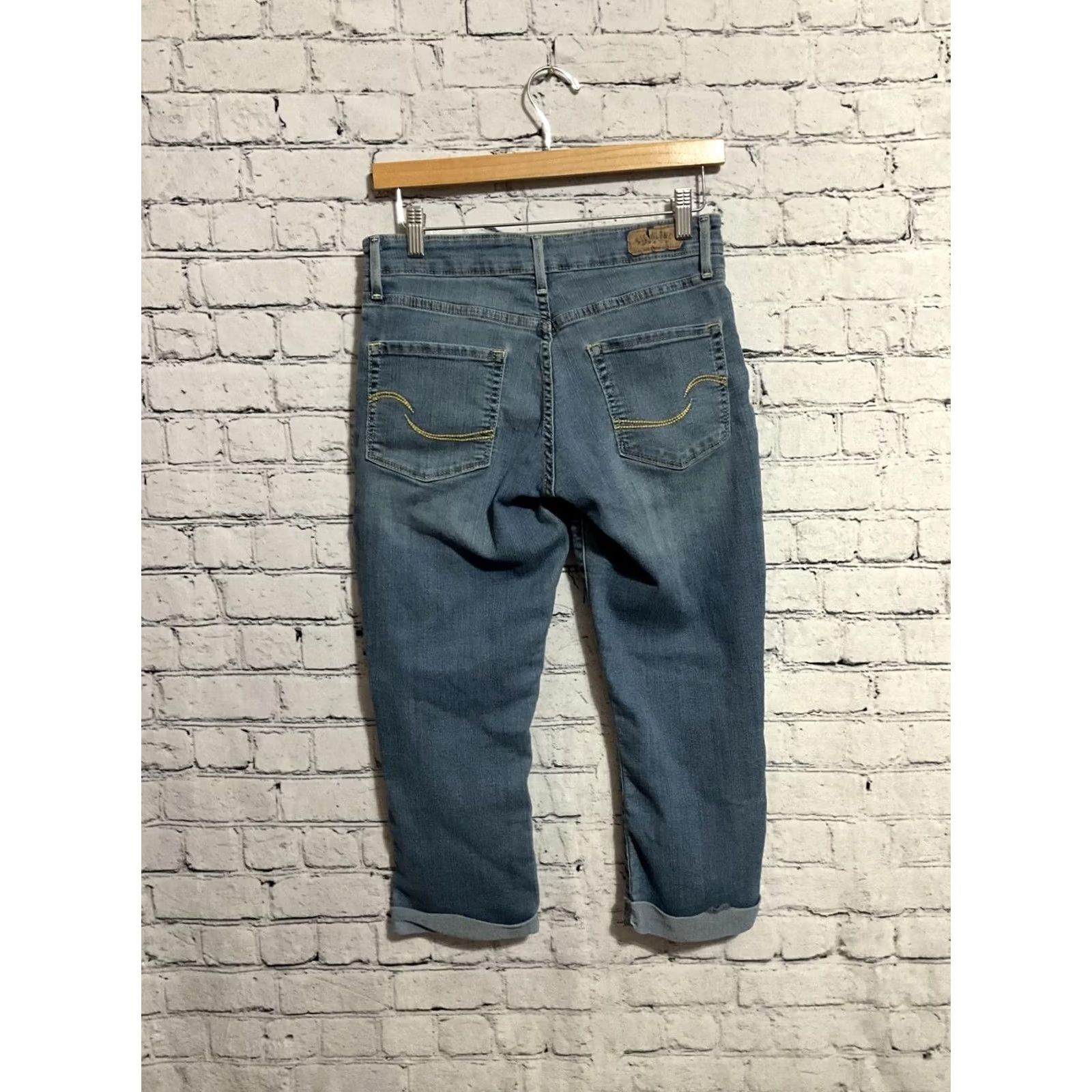 Levi's Levi's Signature Modern Capri Jeans Size 6 28x21 Womens Blue Denim Button Regular 100% Cotton Capri Fits Relaxed Slimmed Capris Size 28" / US 6 / IT 42 - 6 Thumbnail