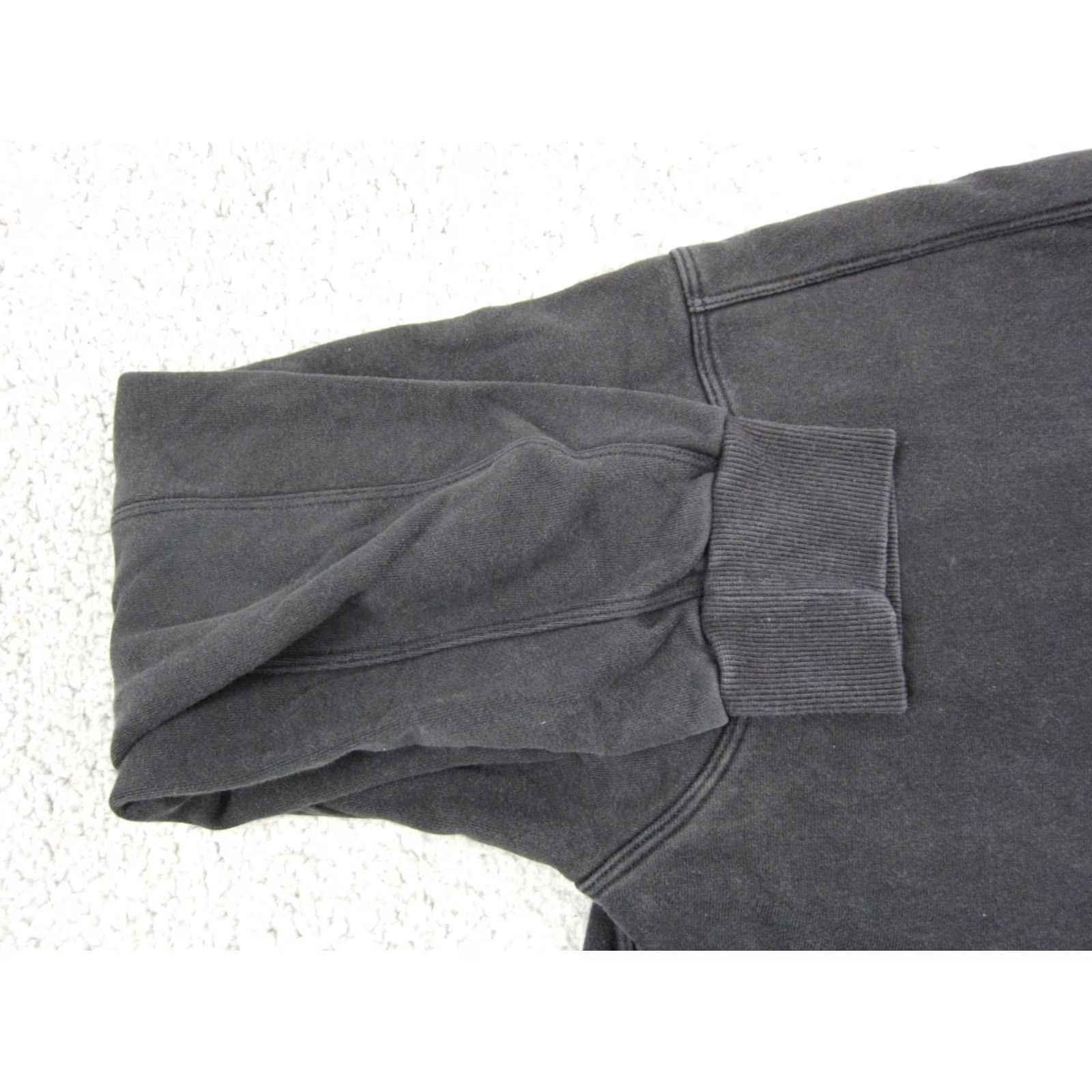 Lululemon Lululemon Sweatshirt Mens Large Black Casual Athleisure Pullover Fleece Crew Neck Long Sleeve Regular Size Size US L / EU 52-54 / 3 - 3 Thumbnail