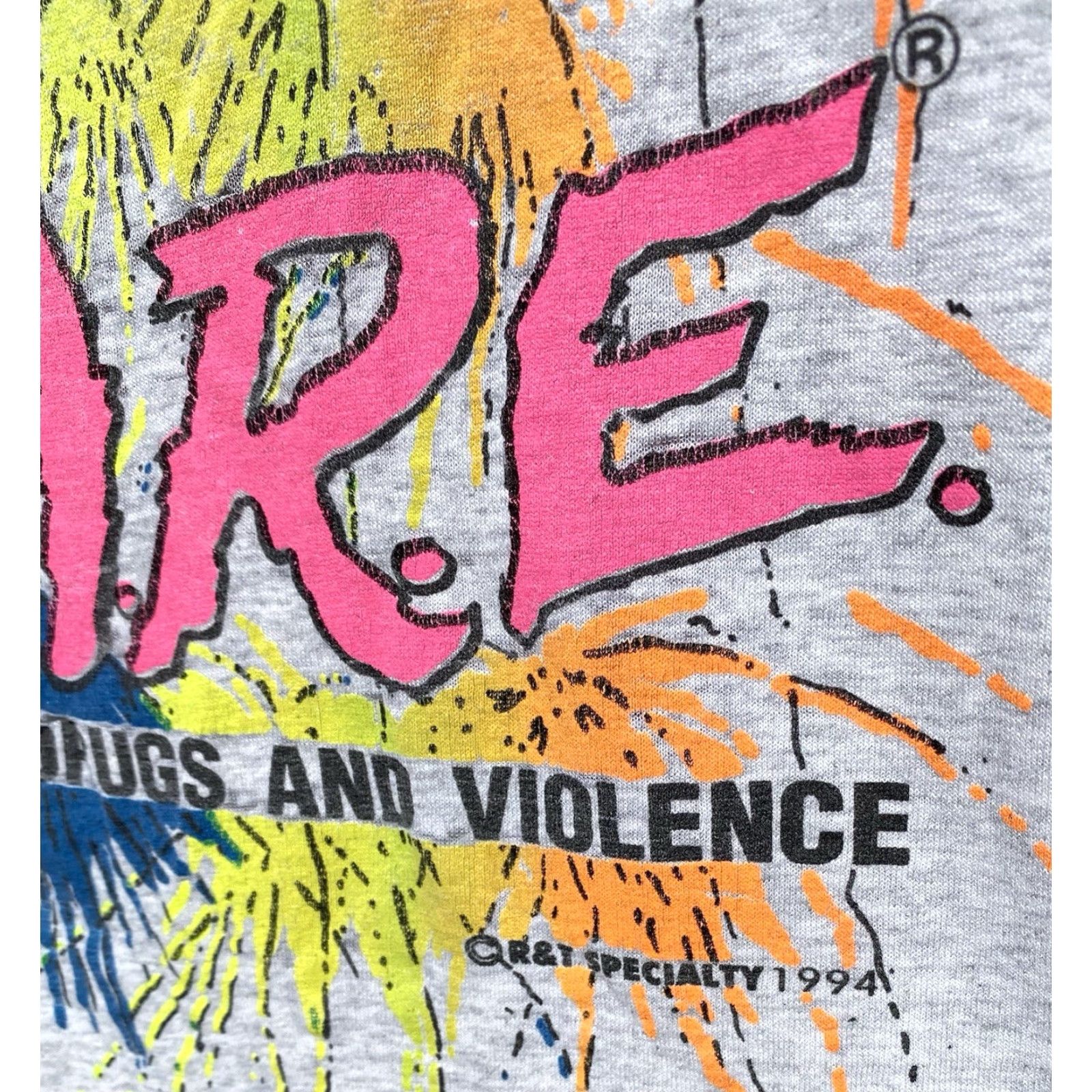 Fruit Of The Loom VINTAGE Fruit of the Loom T-Shirt DARE 1994 Gray Neon Marin County Sheriff XL Men Graphic Tee 1990s Size US XL / EU 56 / 4 - 3 Thumbnail