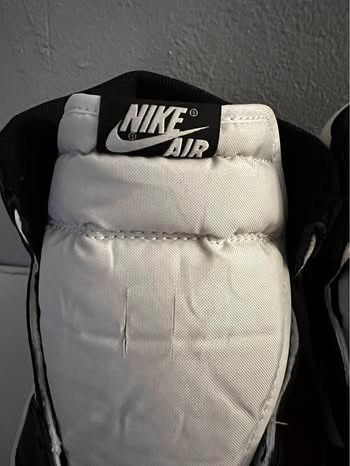 Nike Jordan 1 Mocha Size US 8 / EU 41 - 3 Thumbnail