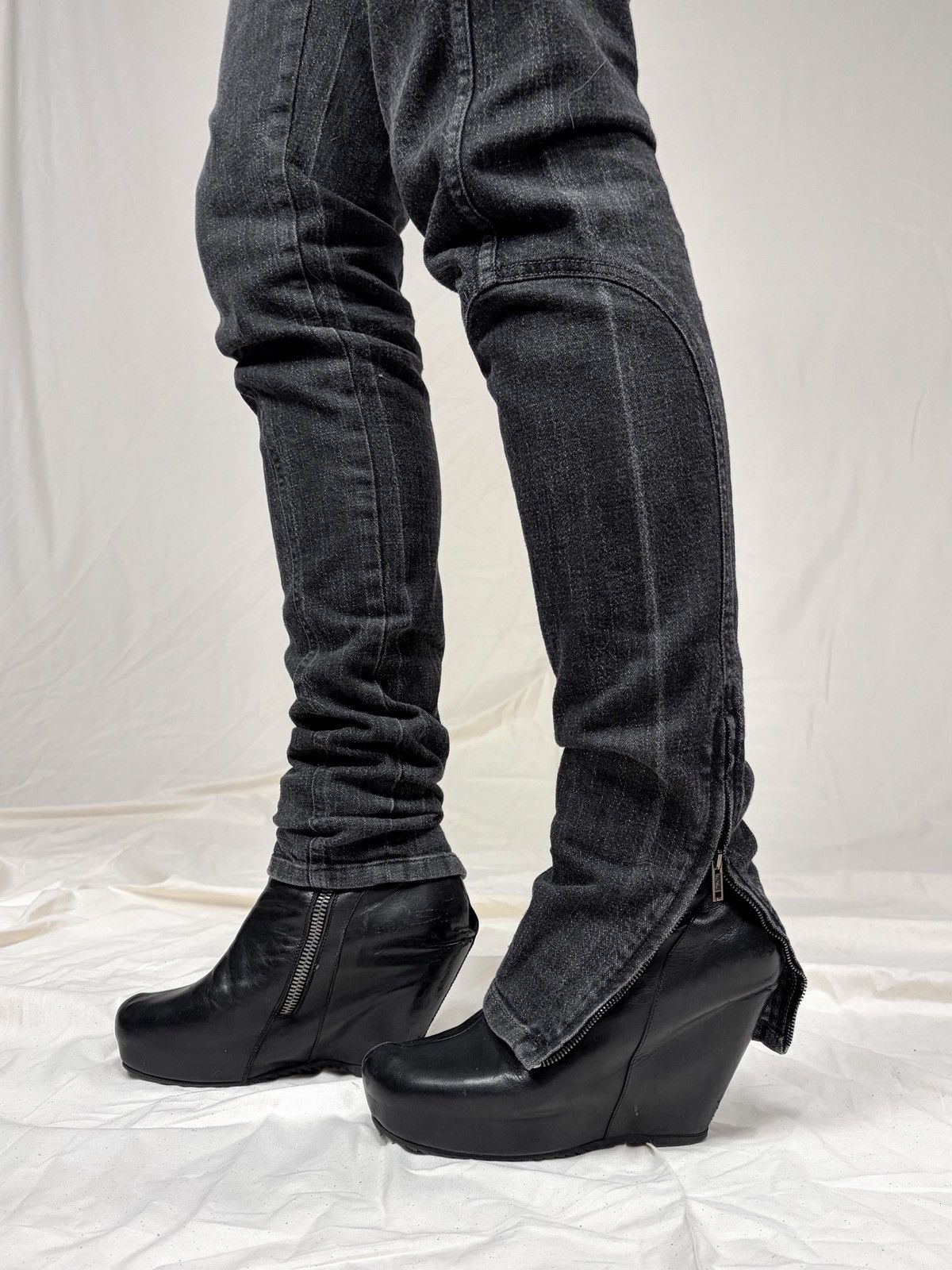 Gareth Pugh Gareth Pugh Geometric Stitch Zip Skinny Jeans Size US 32 / EU 48 - 9 Thumbnail