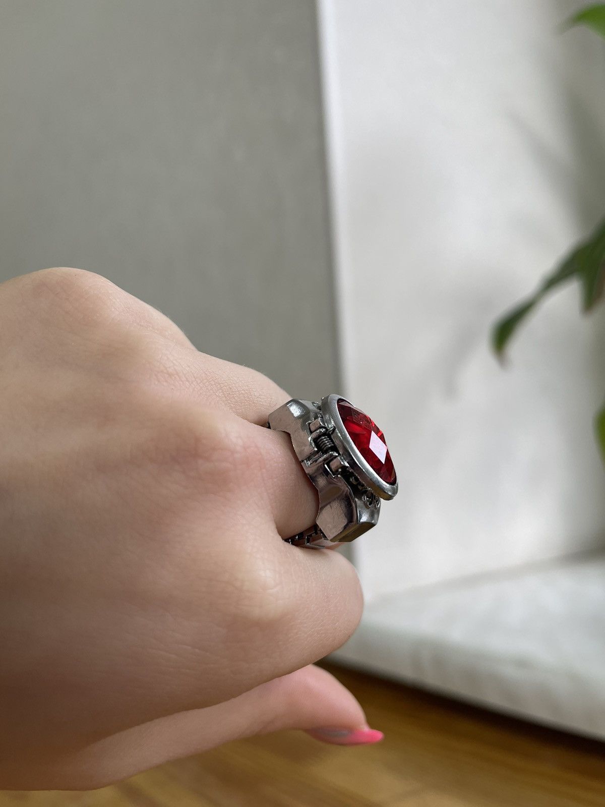 Vintage Watch ring avant-garde style red stone hype Size ONE SIZE - 6 Thumbnail