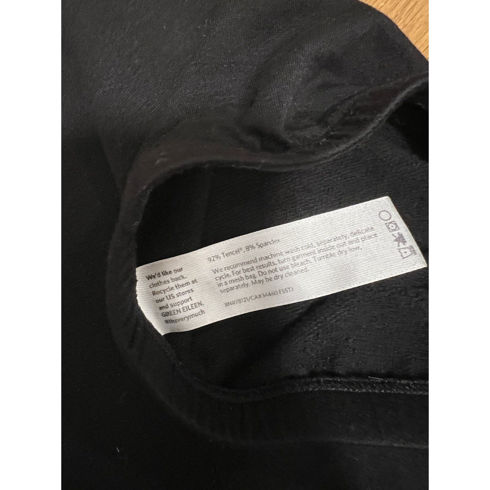 Eileen Fisher Eileen Fisher Crop Leg Crepe tencel Pants 3X Black A003096 Size 36" / US 14 / IT 50 - 7 Thumbnail