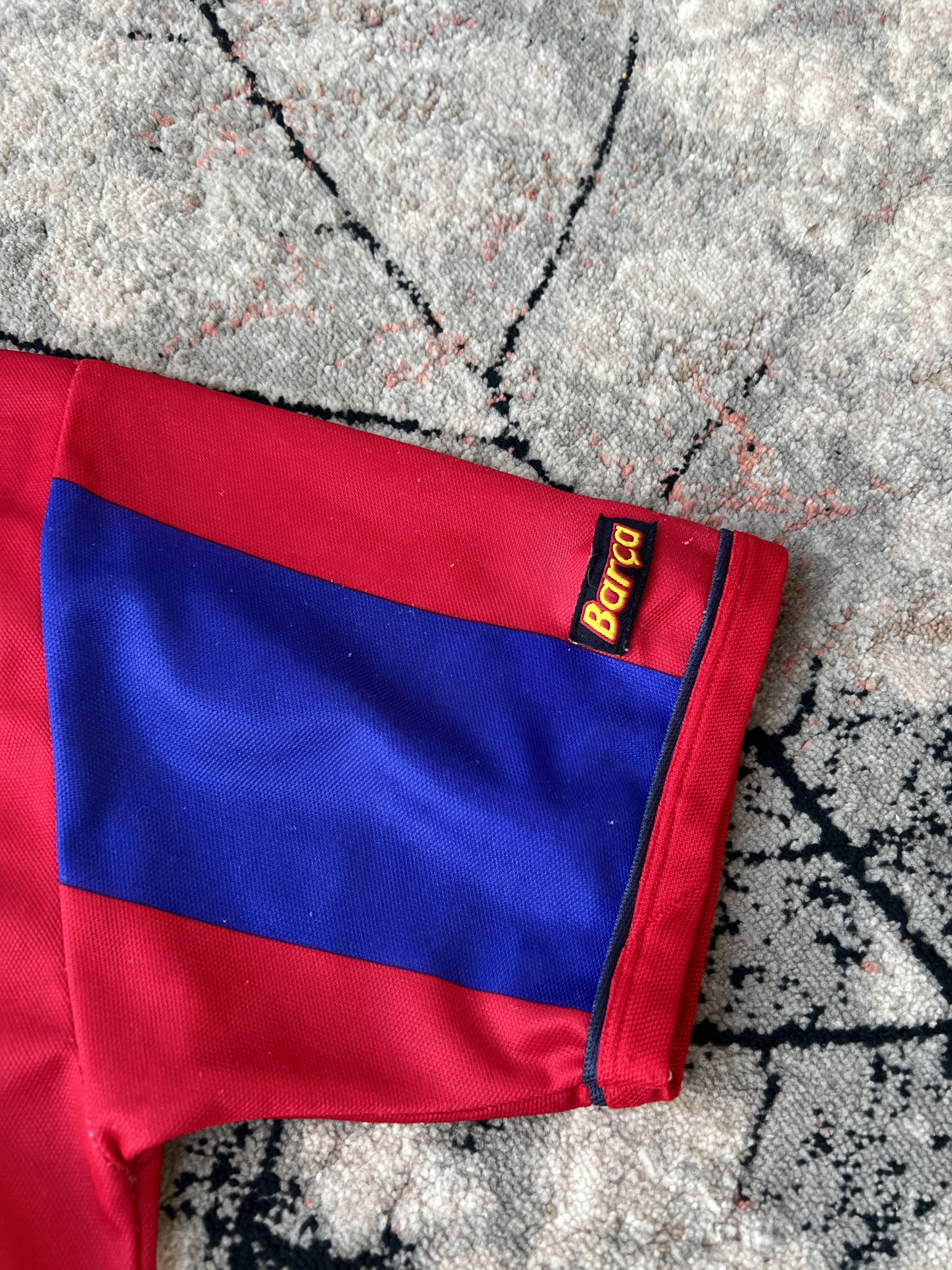 Vintage F.C. Barcelona Vintage Rivaldo 10 Jersey Size US S / EU 44-46 / 1 - 6 Thumbnail