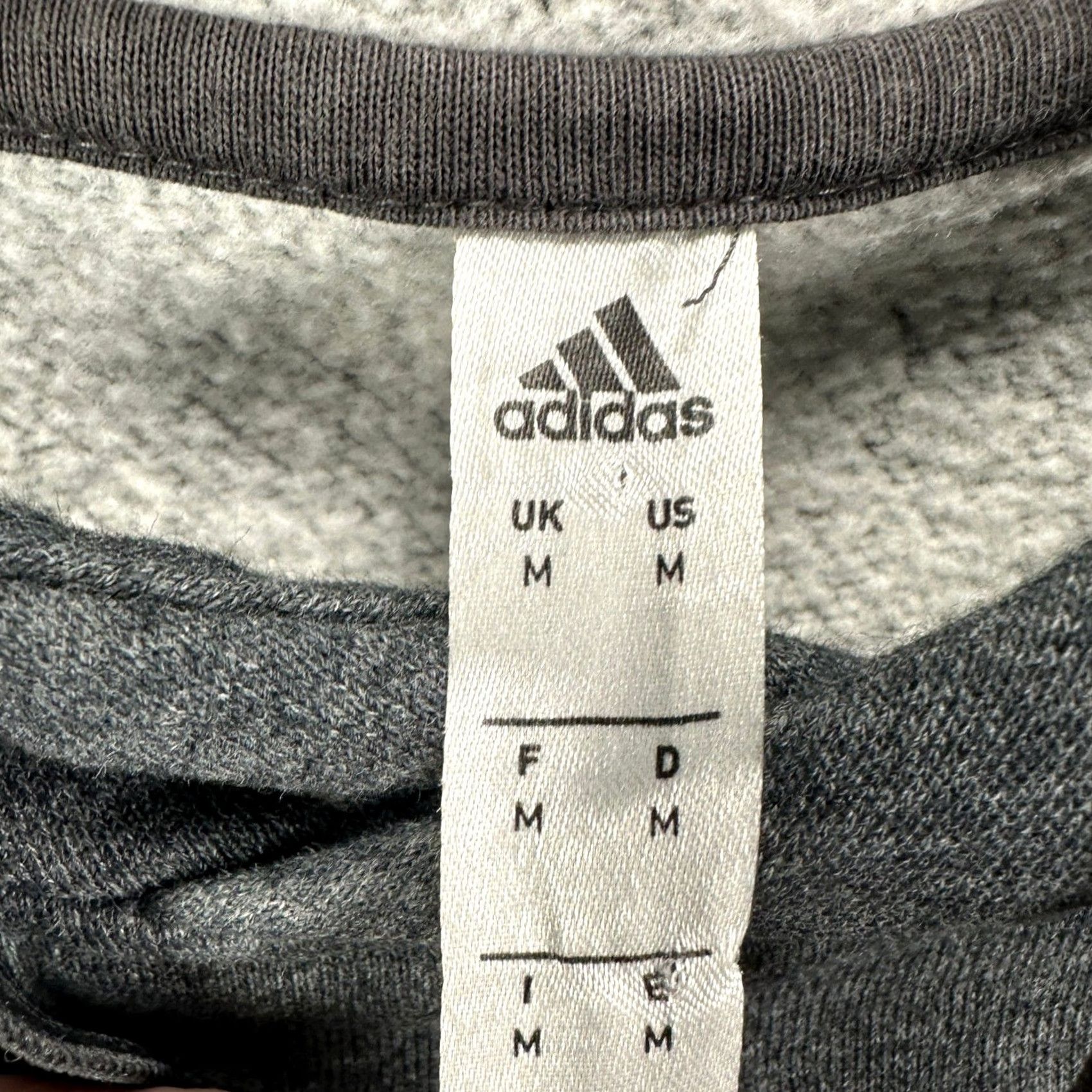 Adidas Adidas Mens Hoodie Sweatshirt Pullover Gray Logo Kangaroo Pocket Drawstring Hooded Sweatshirt M Adult Medium Size US M / EU 48-50 / 2 - 4 Thumbnail