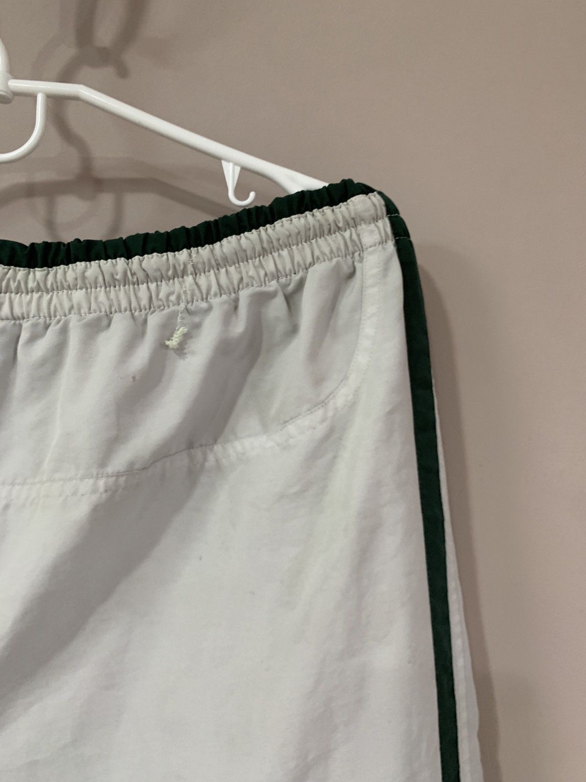 Umbro Vintage Glasgow Celtic Umbro soccer breeches shorts Size US 34 / EU 50 - 14 Thumbnail