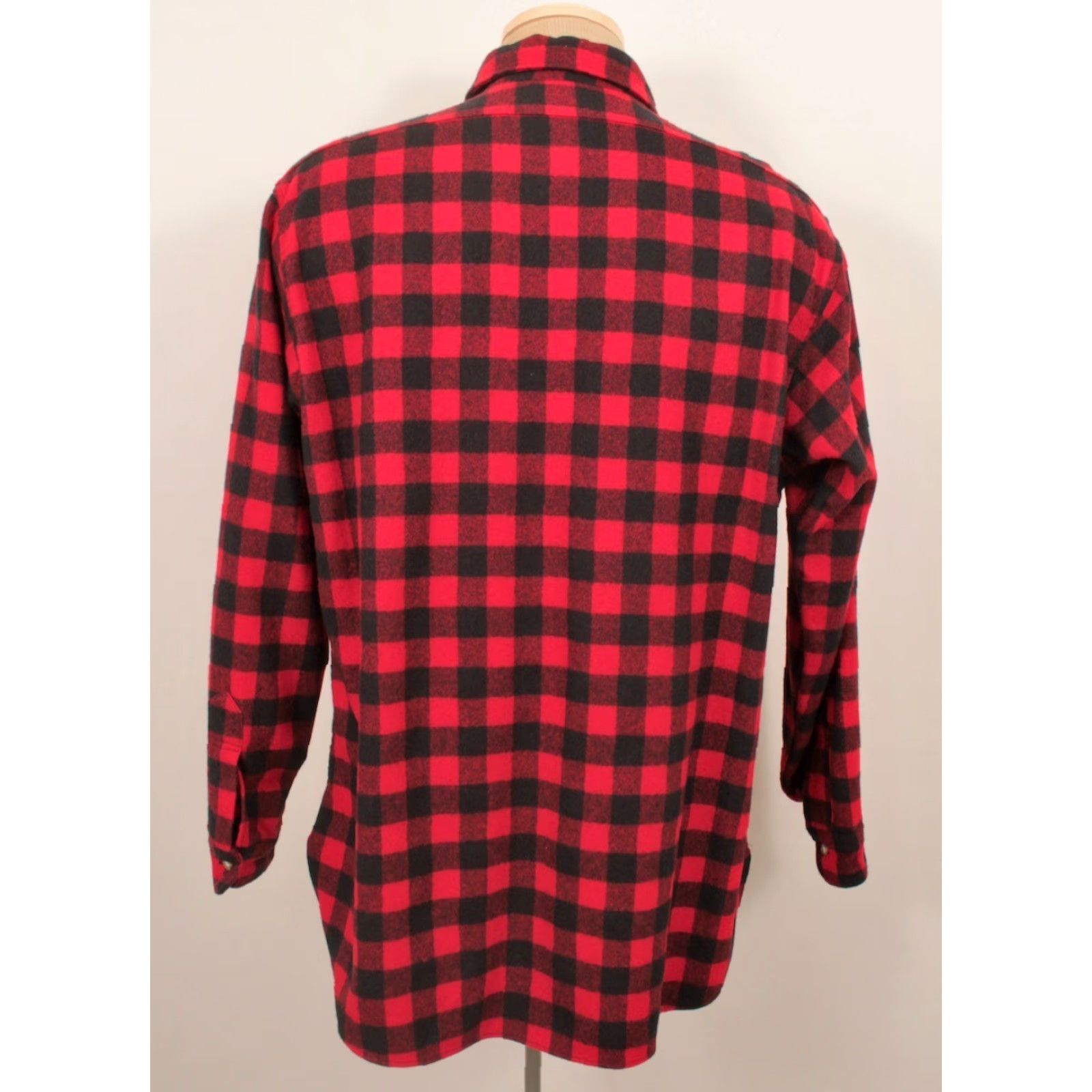 Pendleton Vintage Pendleton Shirt XL 70s Red & Black Plaid Wool Flannel Field Shirt Mens Decade 1970s Casual Size US XL / EU 56 / 4 - 2 Thumbnail
