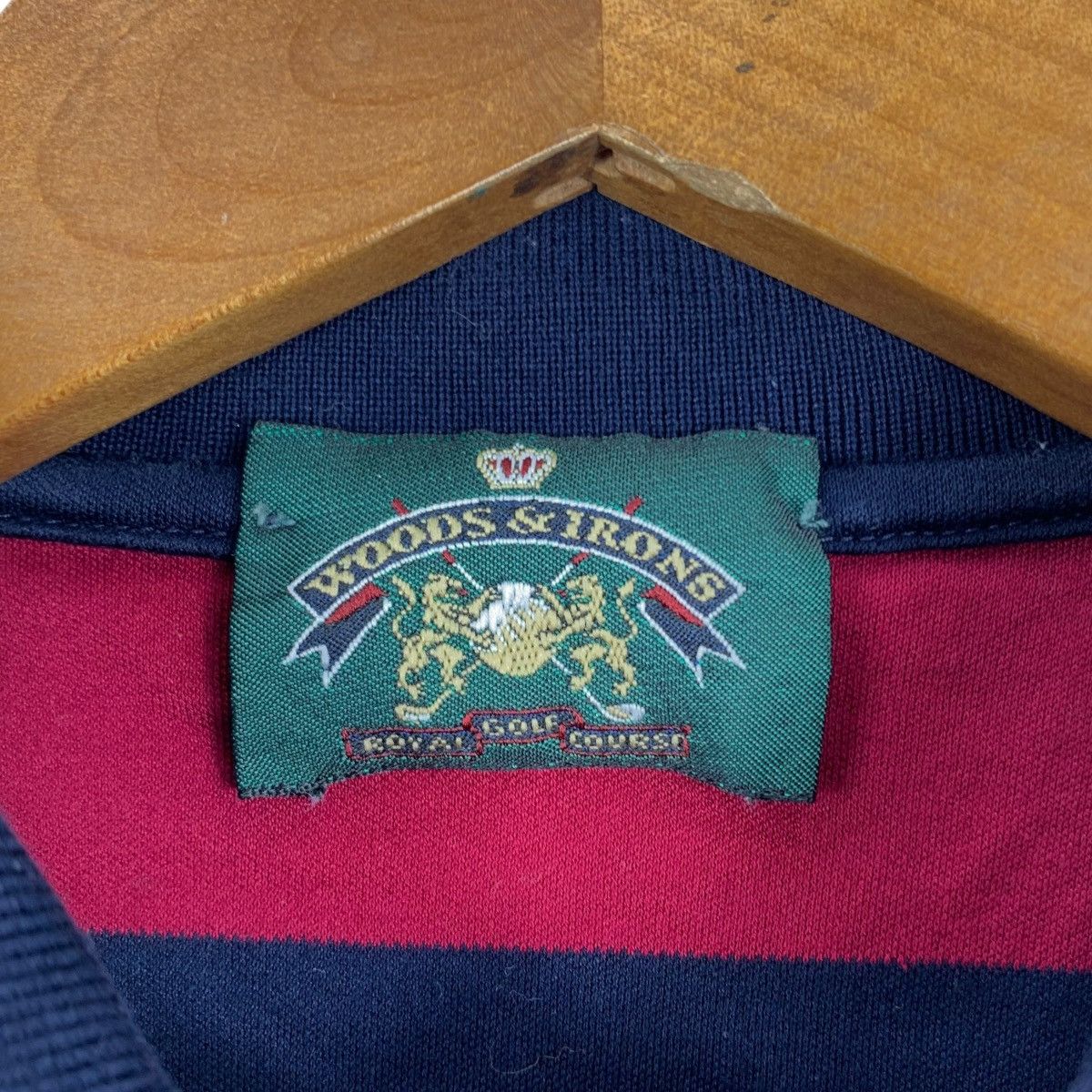 Vintage Vintage WOODS AND IRONS RoyalGolf Course Italy Collar Tshirt Size US L / EU 52-54 / 3 - 6 Thumbnail